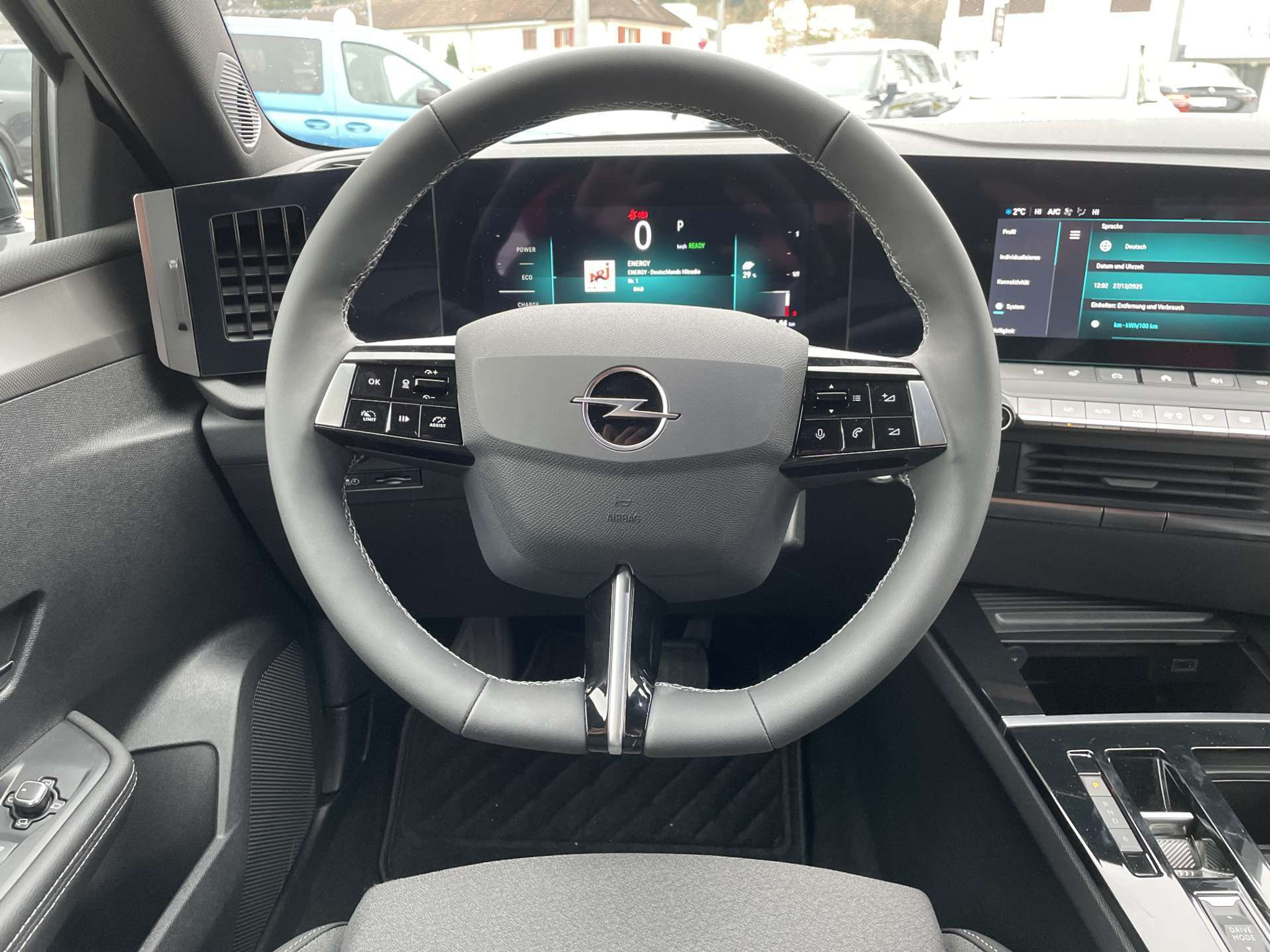 listing desktop thumbnail image 4