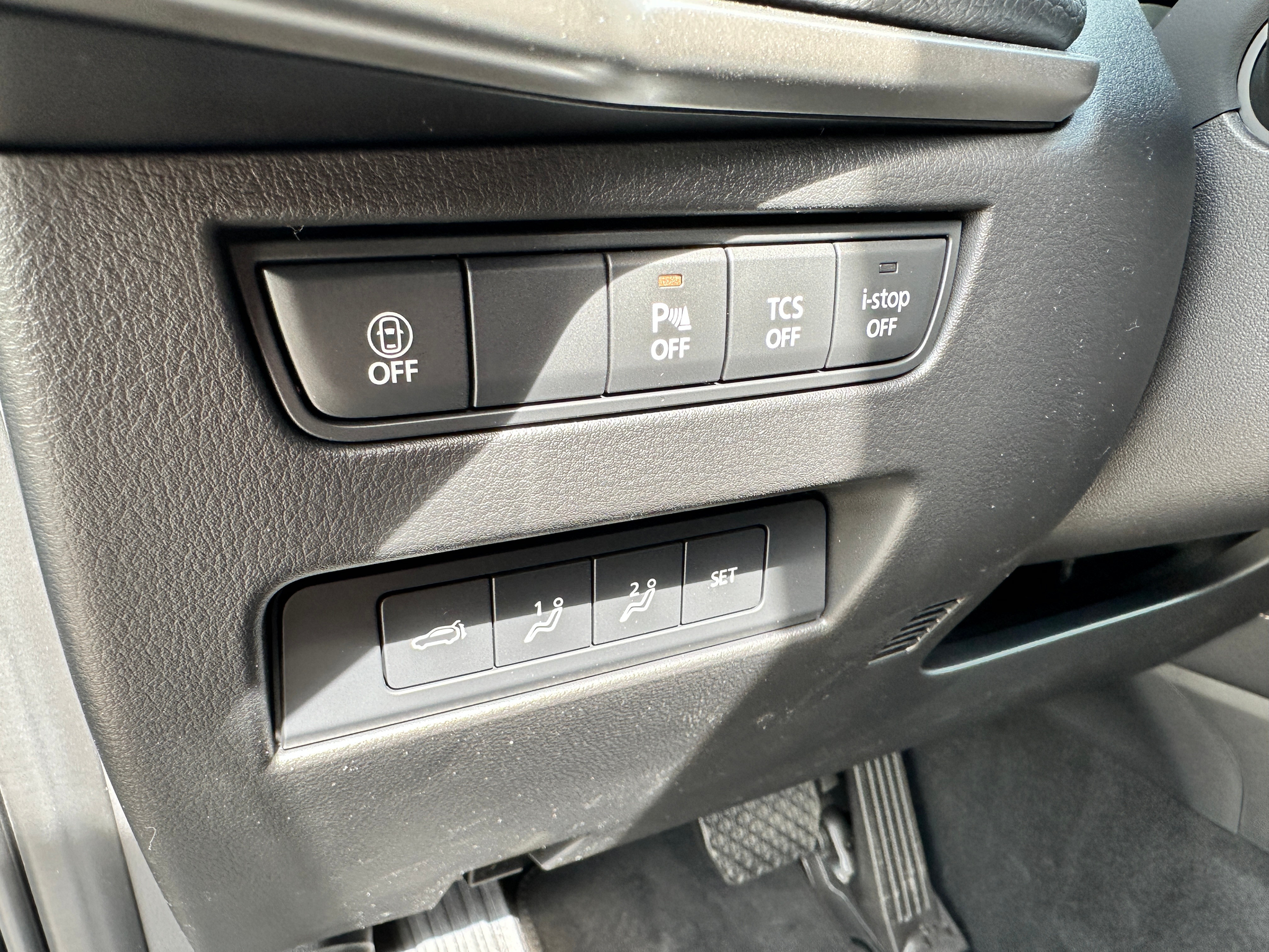 listing desktop thumbnail image 7