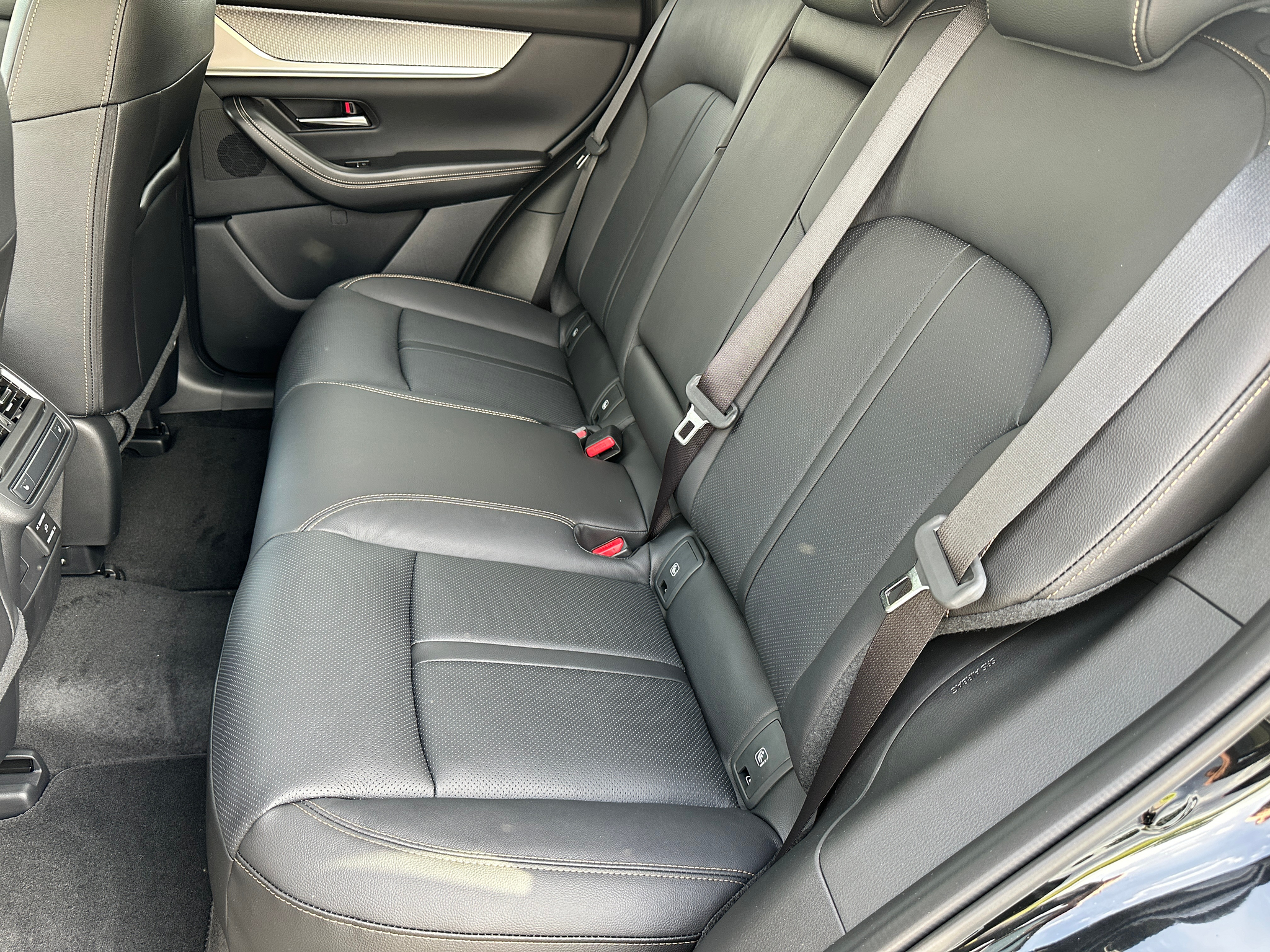 listing desktop thumbnail image 10