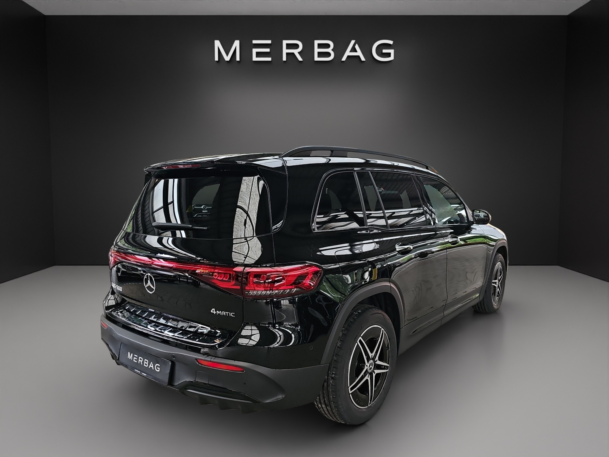 listing desktop thumbnail image 4