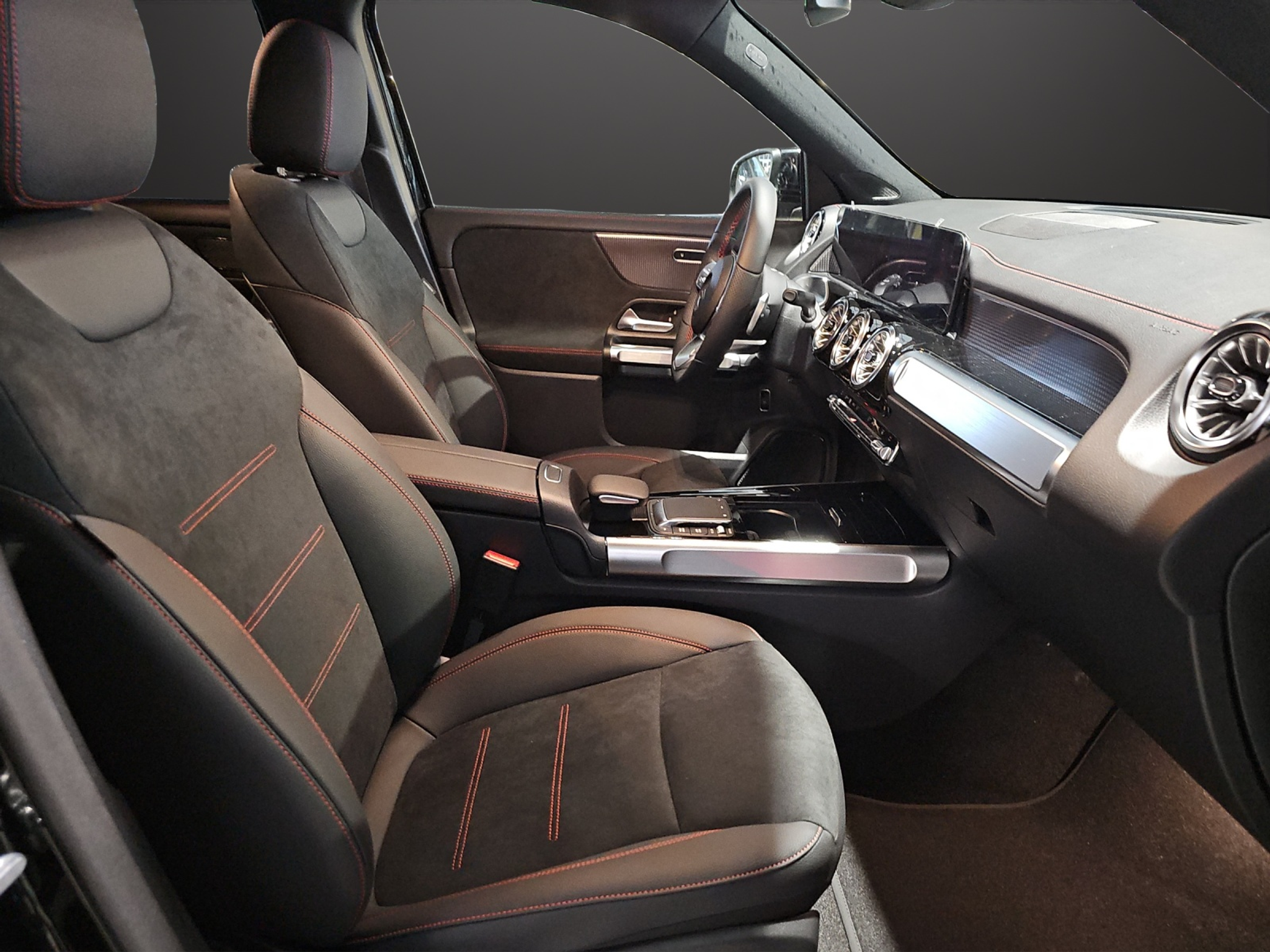 listing desktop thumbnail image 11