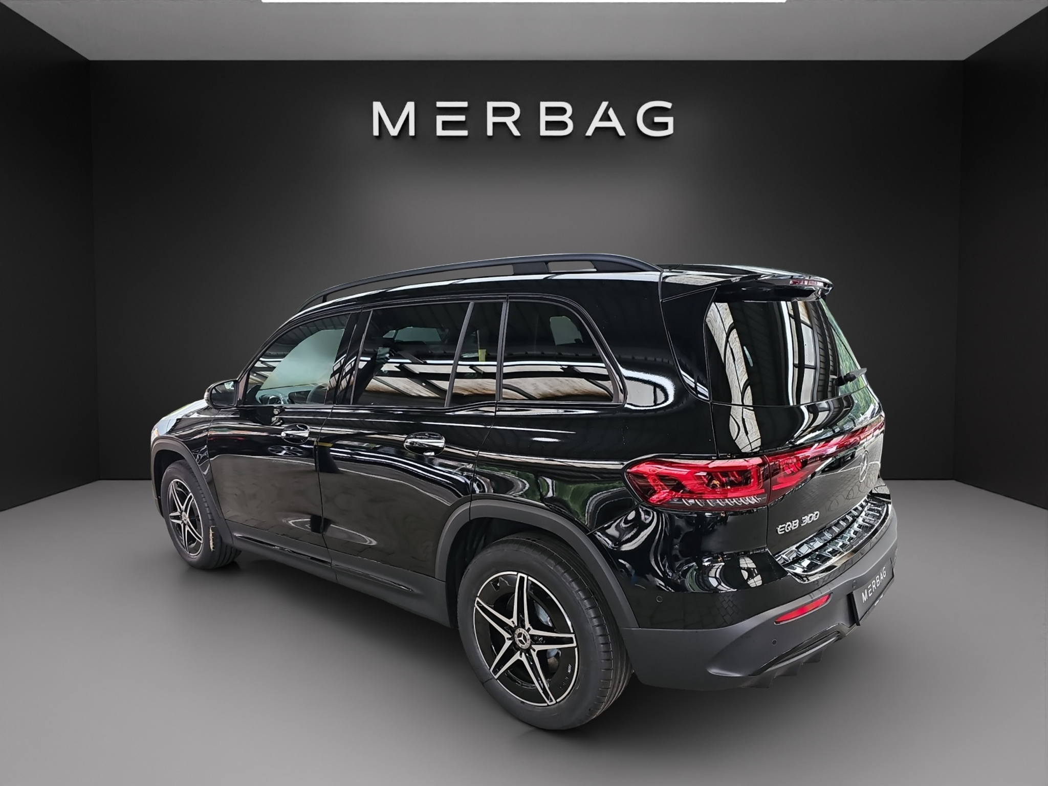 listing desktop thumbnail image 2