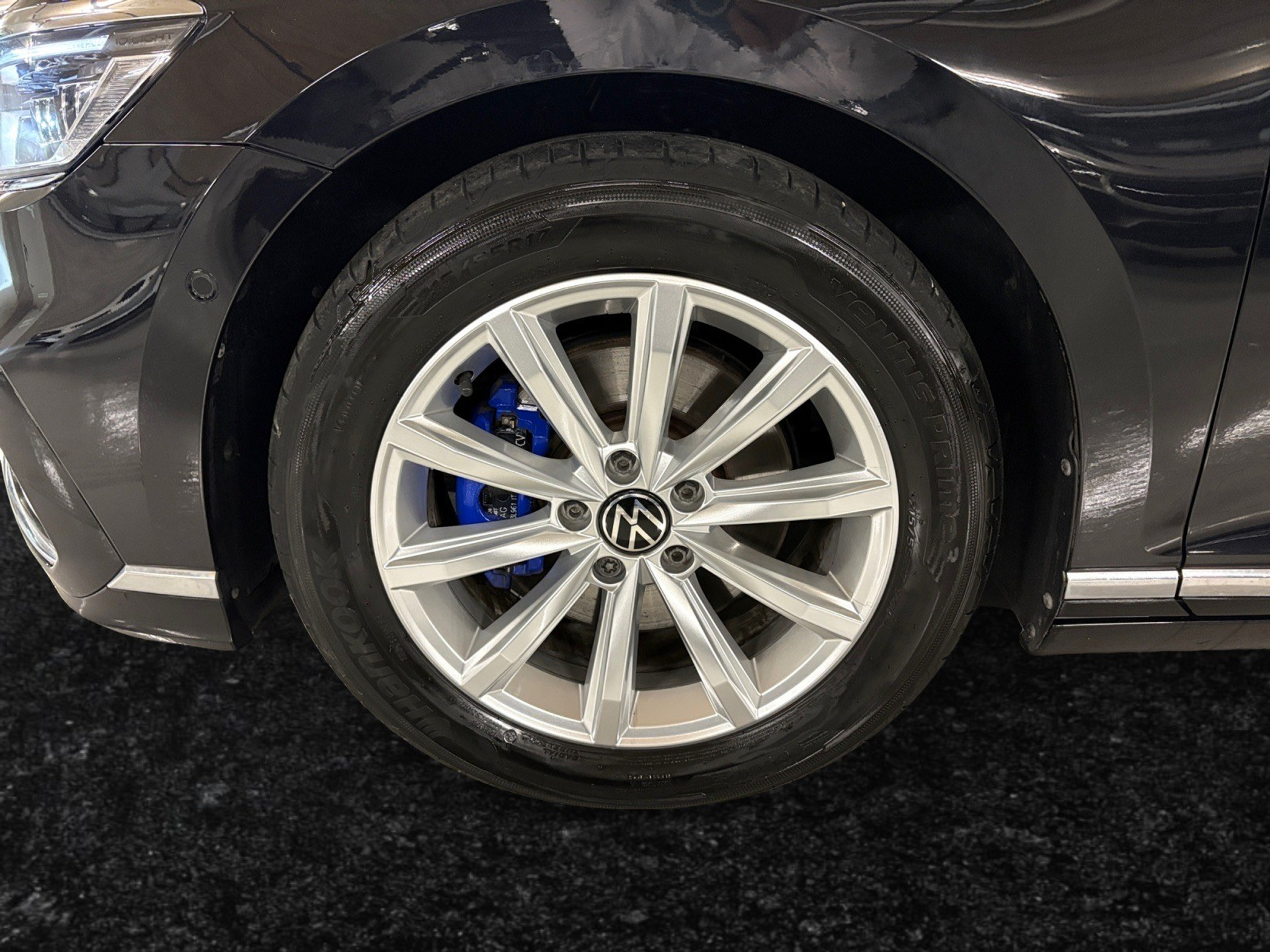 listing desktop thumbnail image 16