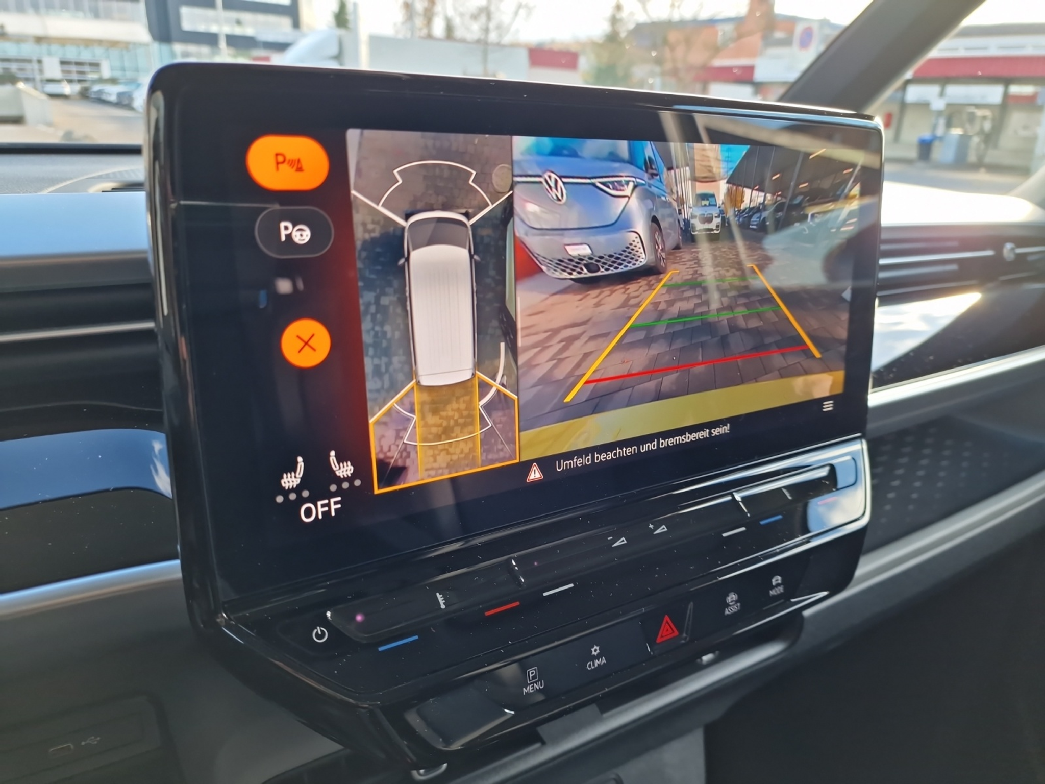 listing desktop thumbnail image 12