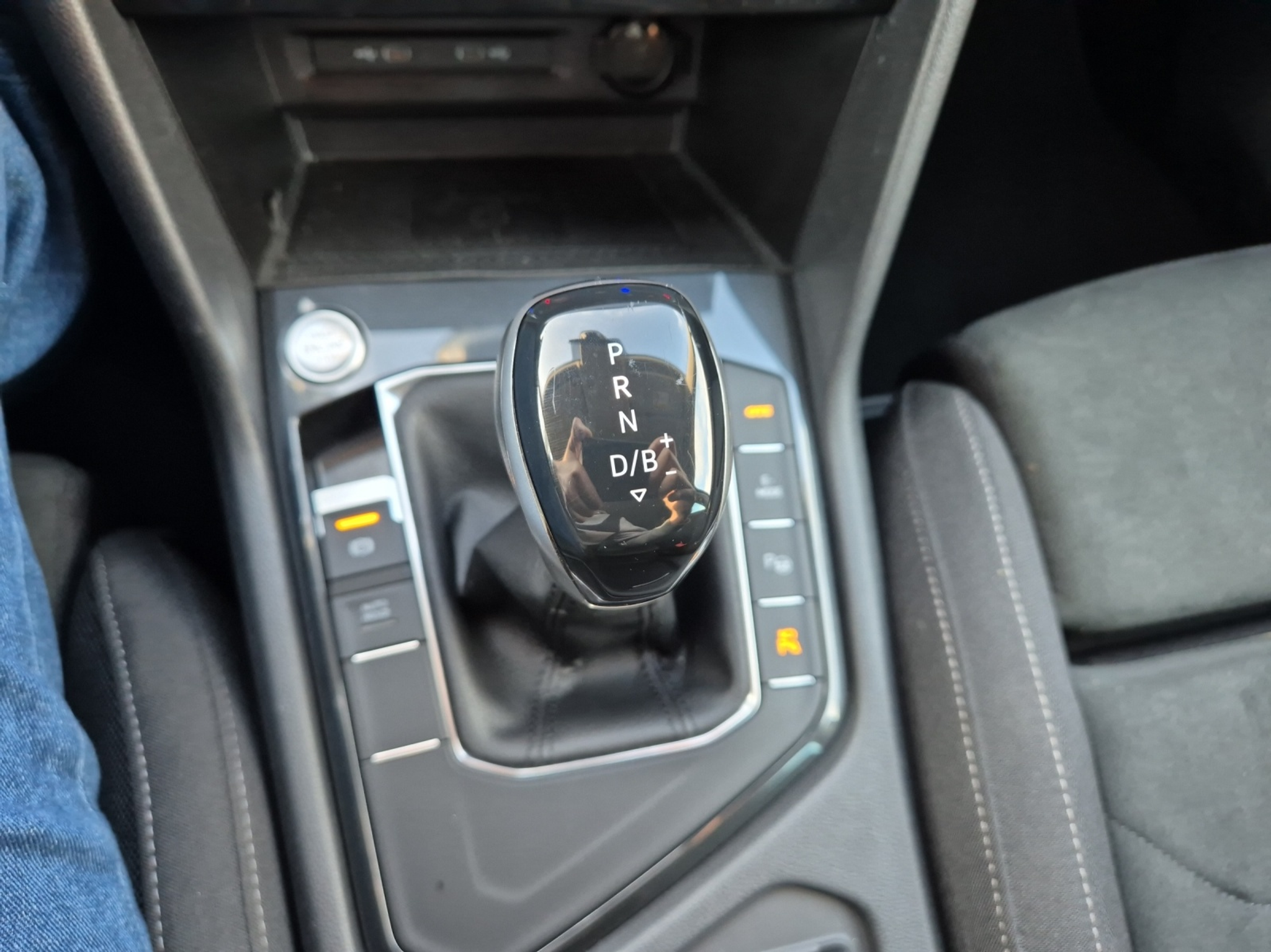 listing desktop thumbnail image 24