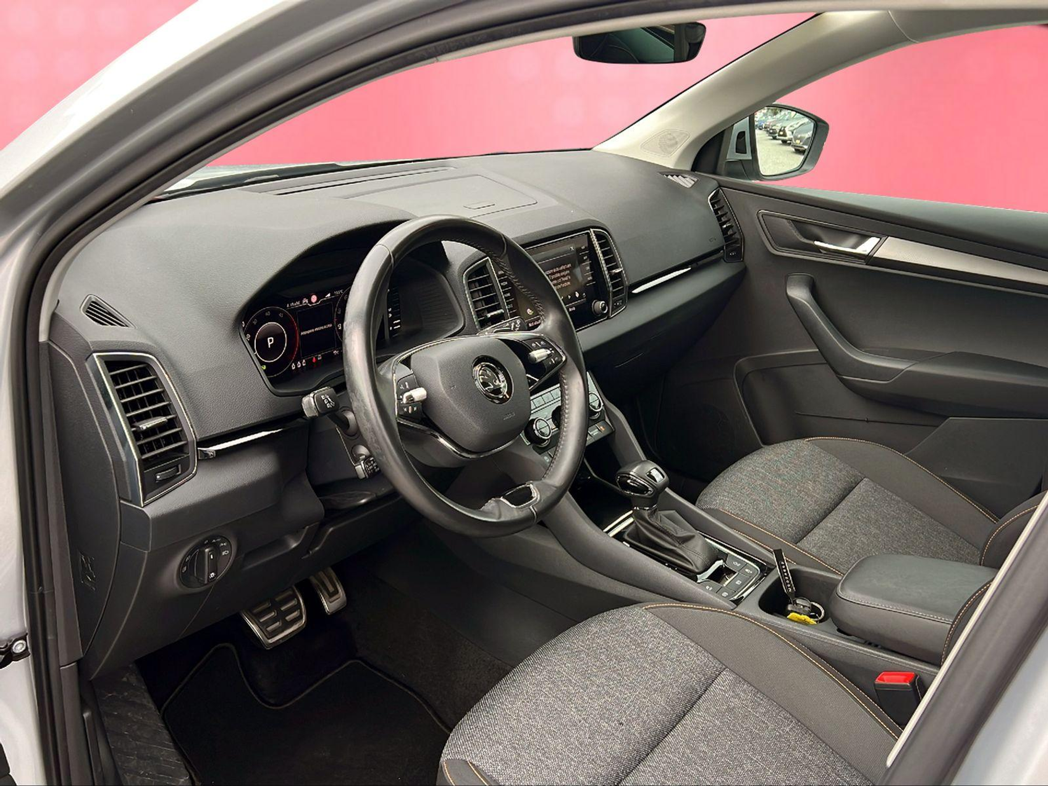 listing desktop thumbnail image 4