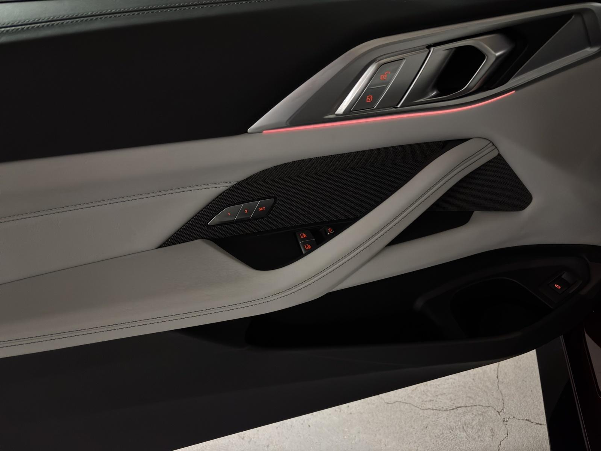 listing desktop thumbnail image 5