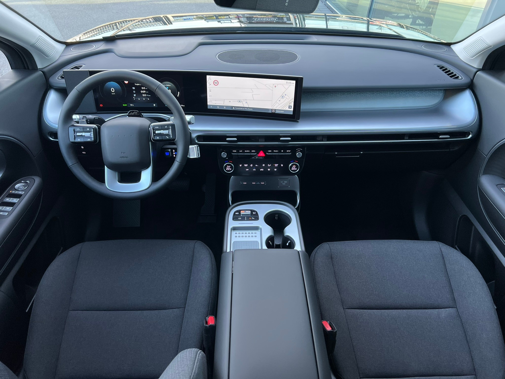 listing desktop thumbnail image 8