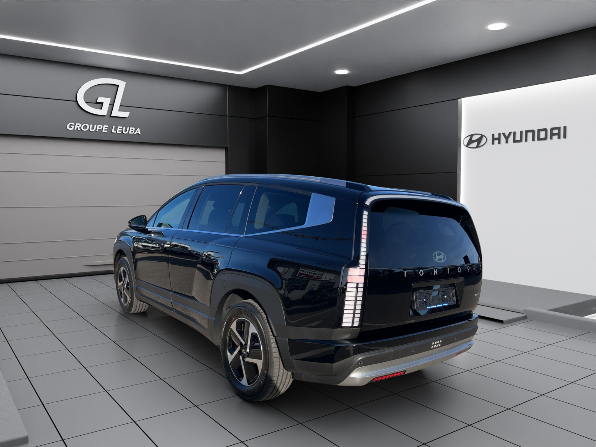 listing desktop thumbnail image 2