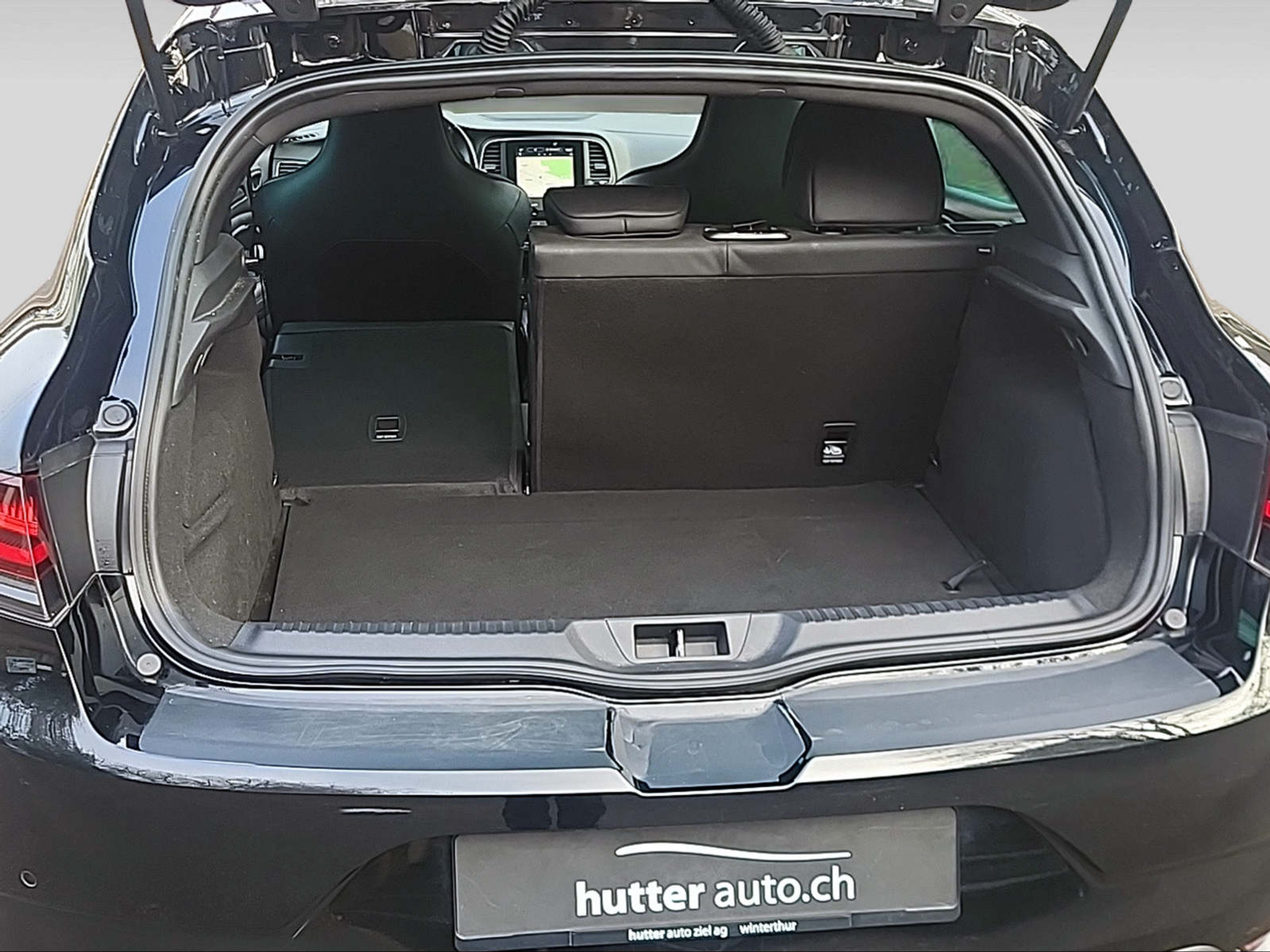 listing desktop thumbnail image 11