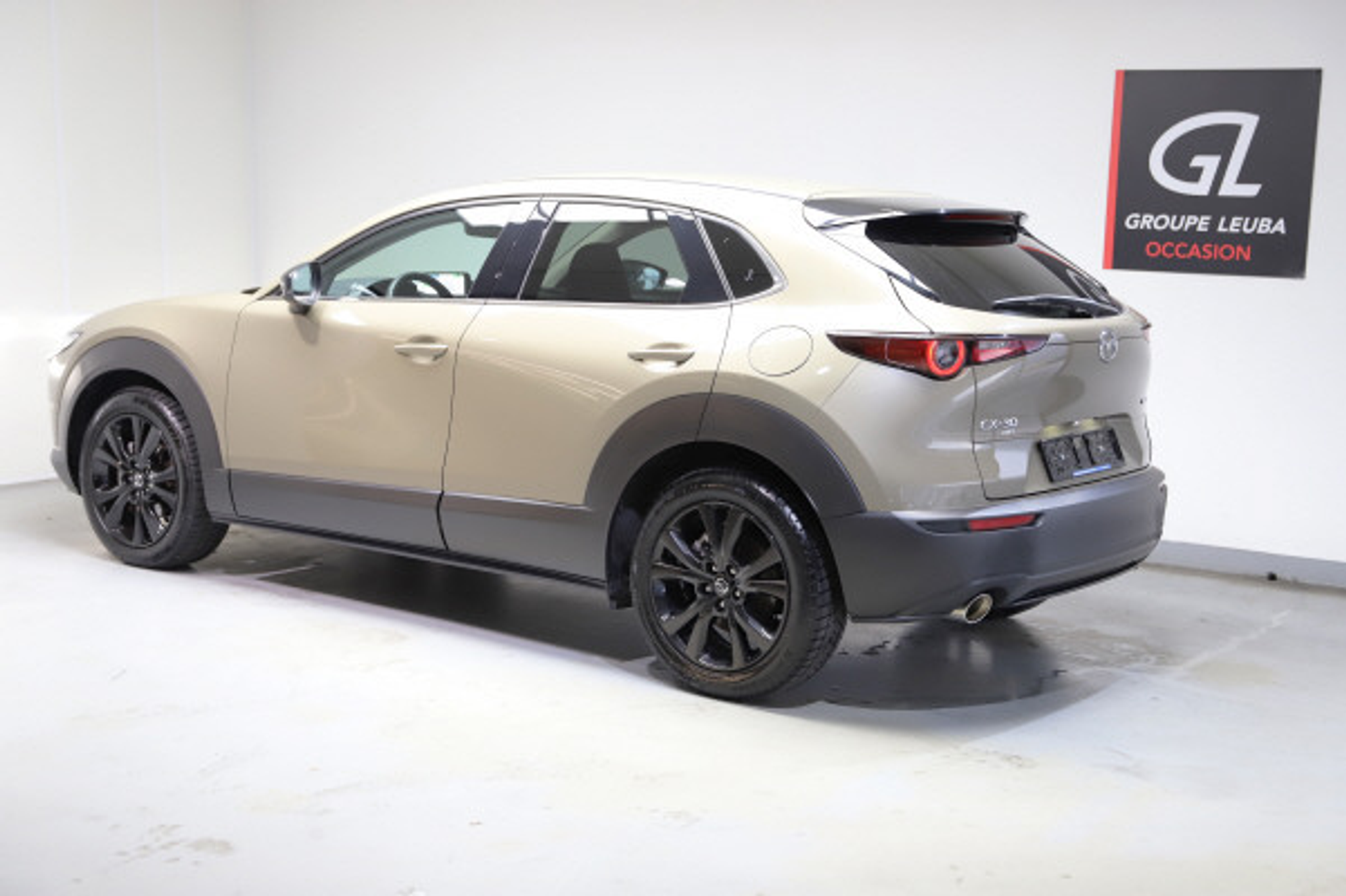 listing desktop thumbnail image 2