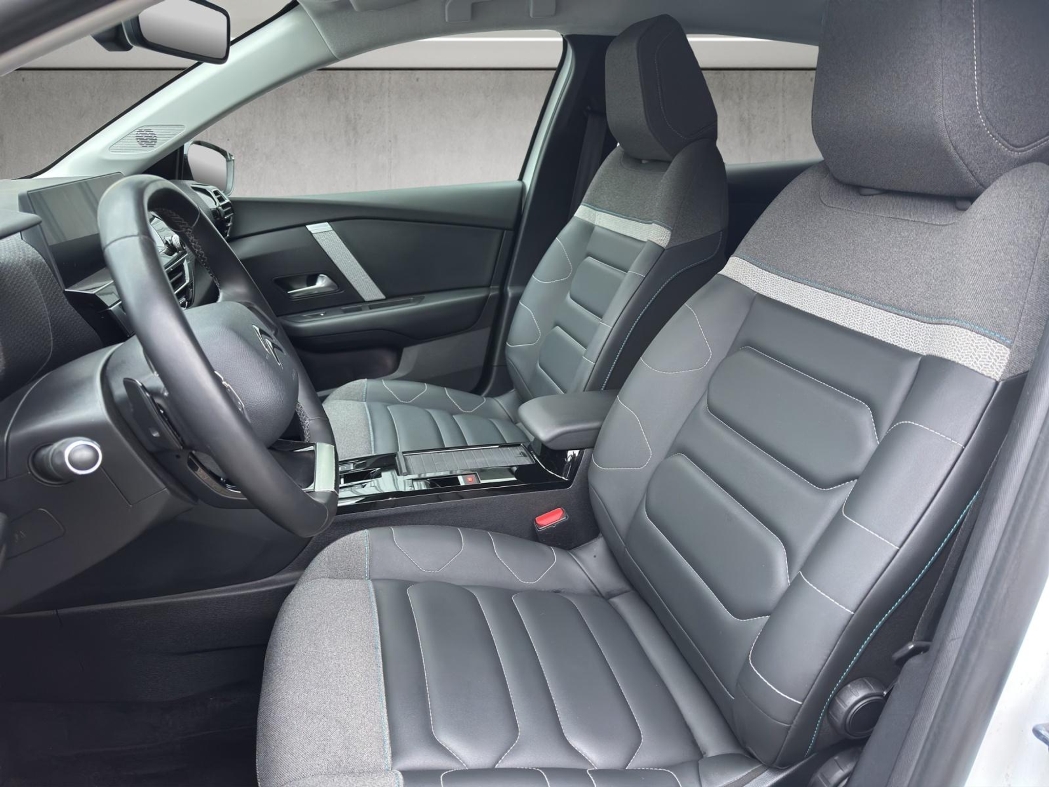 listing desktop thumbnail image 9