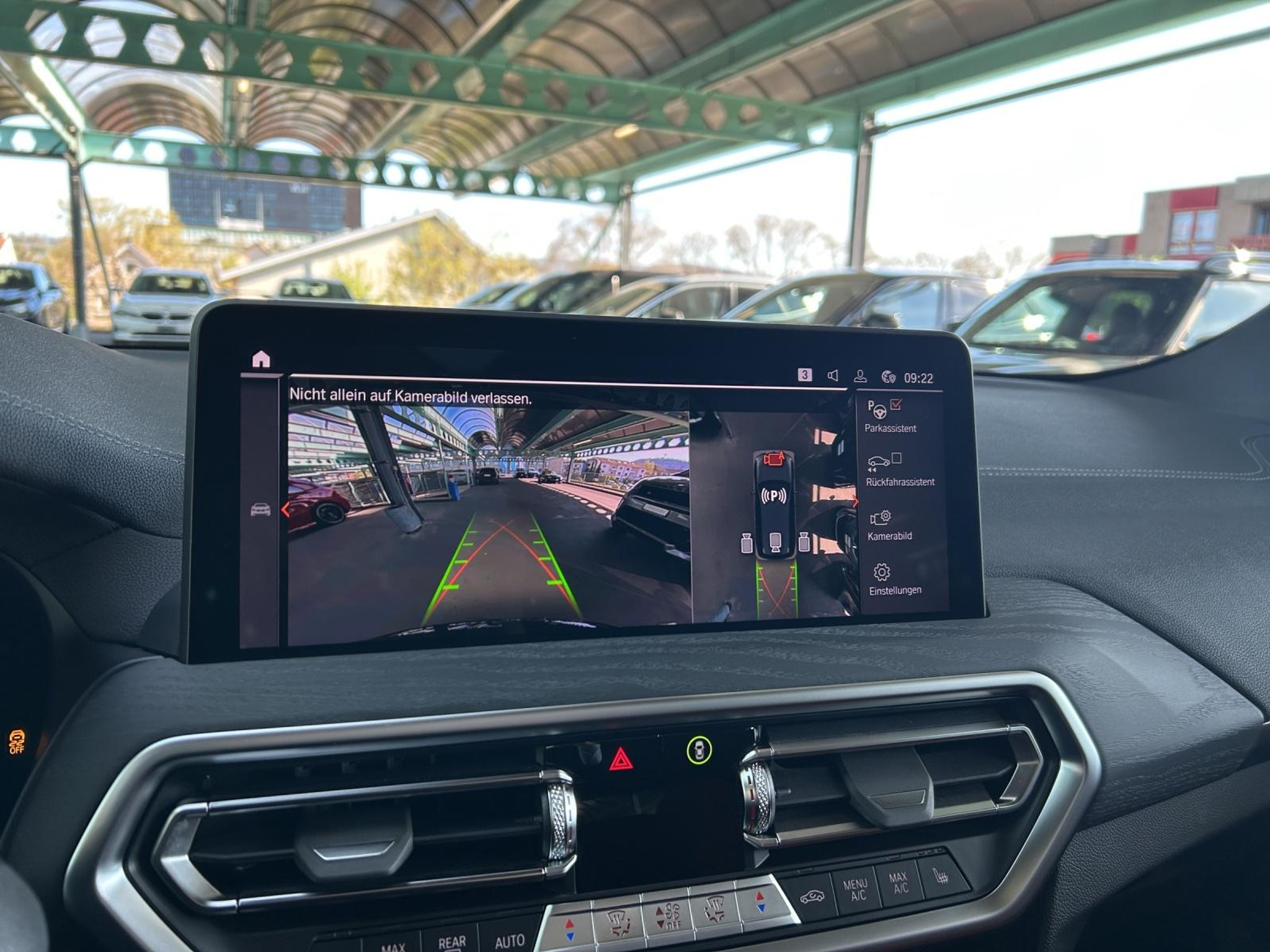 listing desktop thumbnail image 10