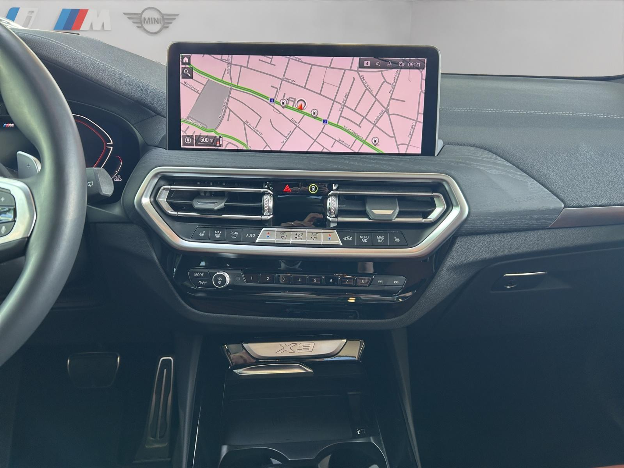 listing desktop thumbnail image 9