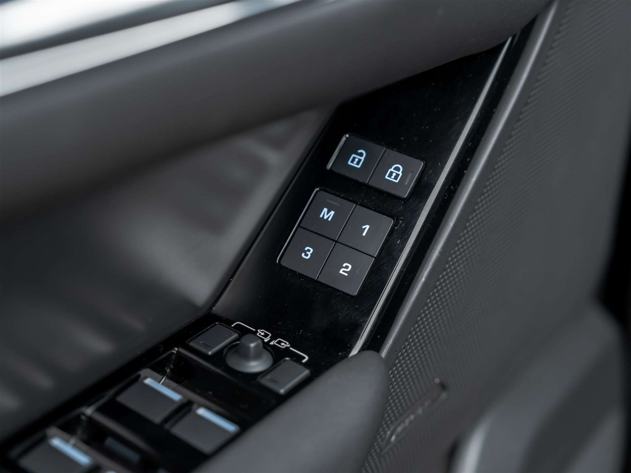 listing desktop thumbnail image 21