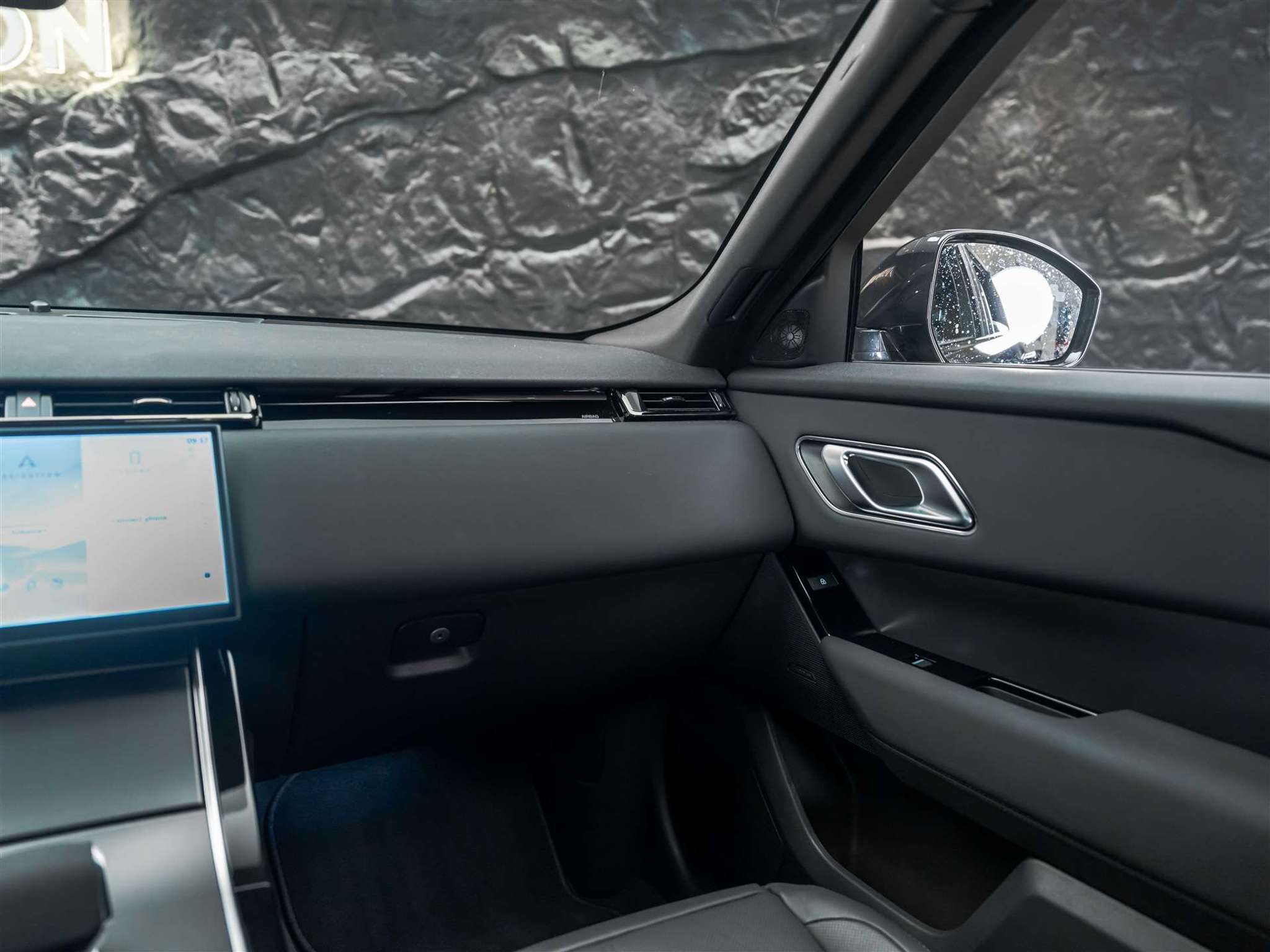 listing desktop thumbnail image 26