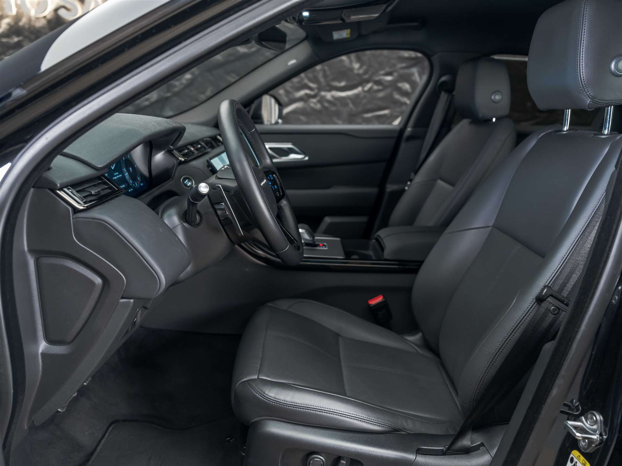 listing desktop thumbnail image 8