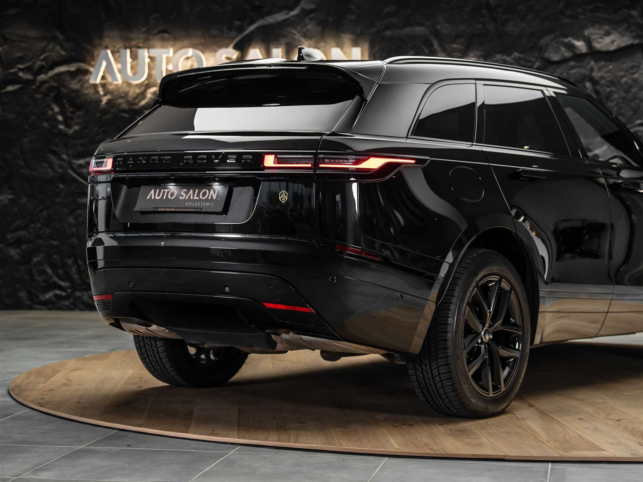 listing desktop thumbnail image 18