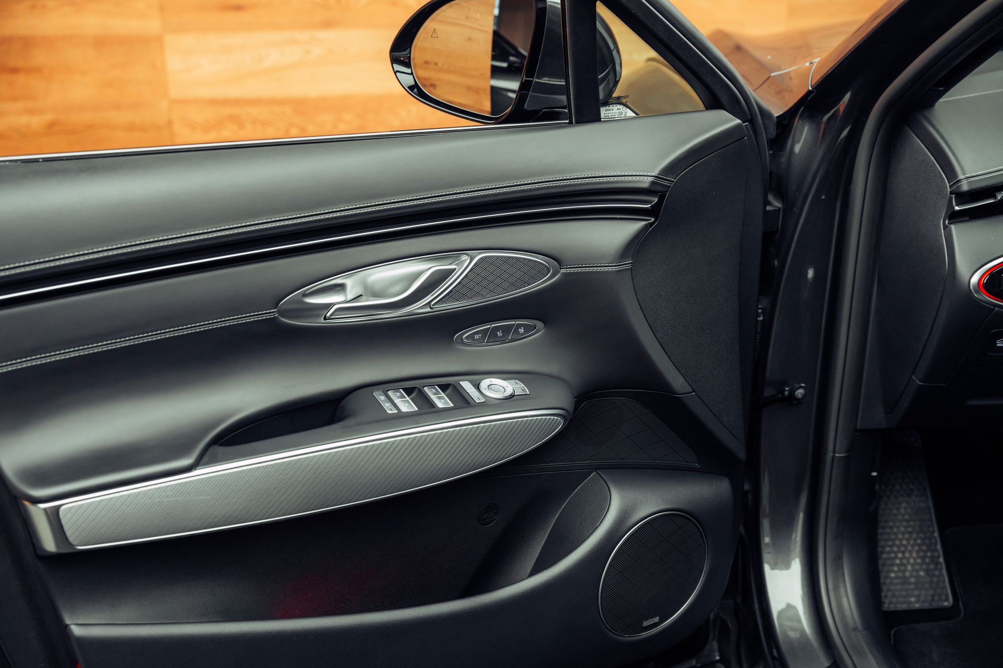 listing desktop thumbnail image 20