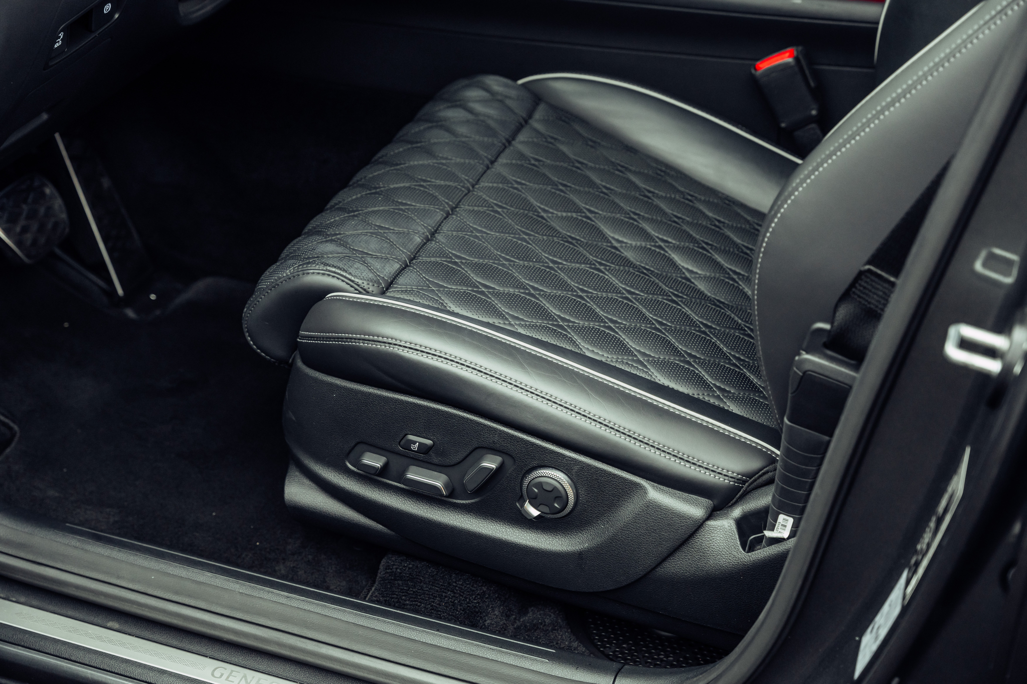 listing desktop thumbnail image 12