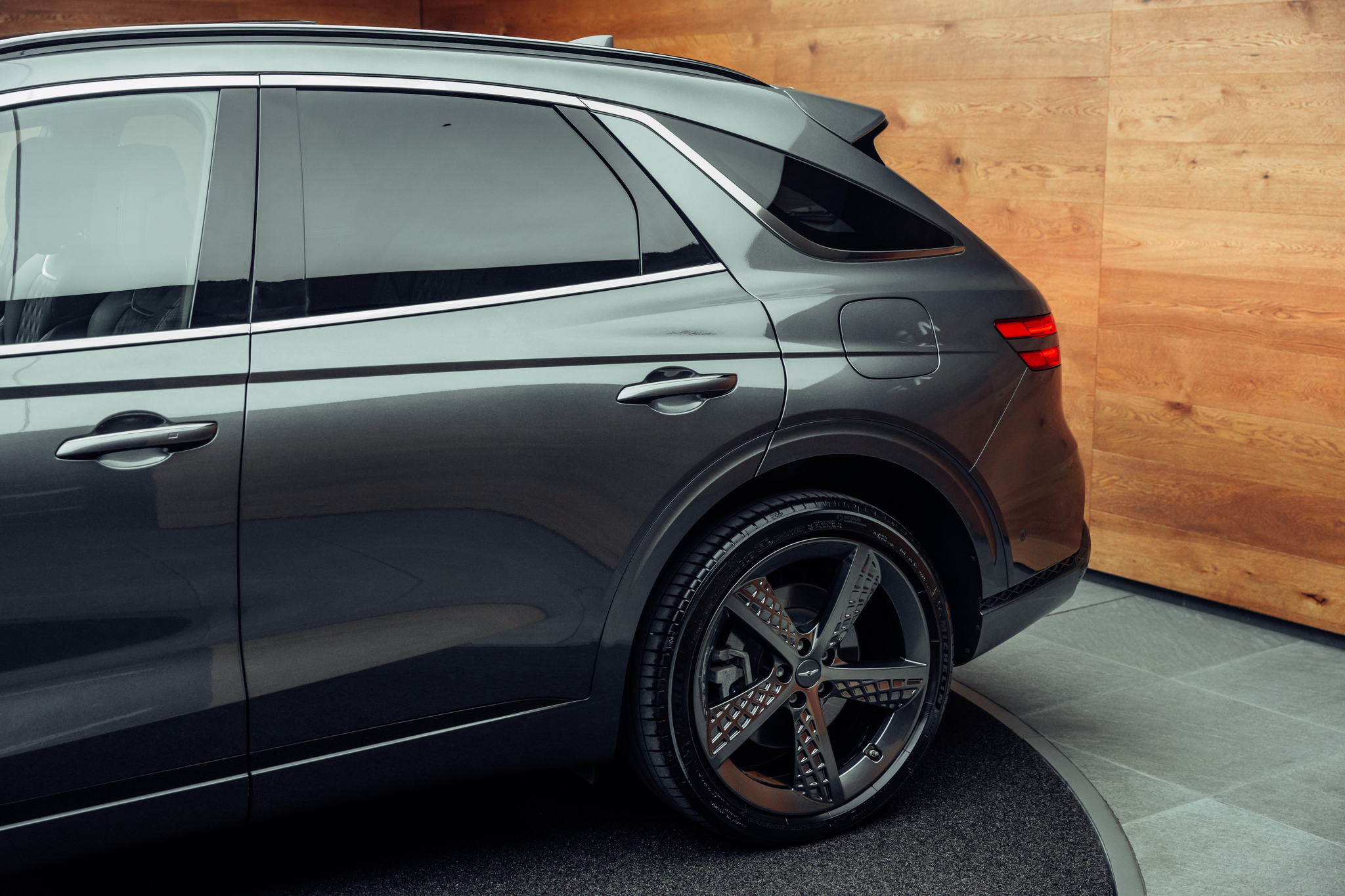 listing desktop thumbnail image 21