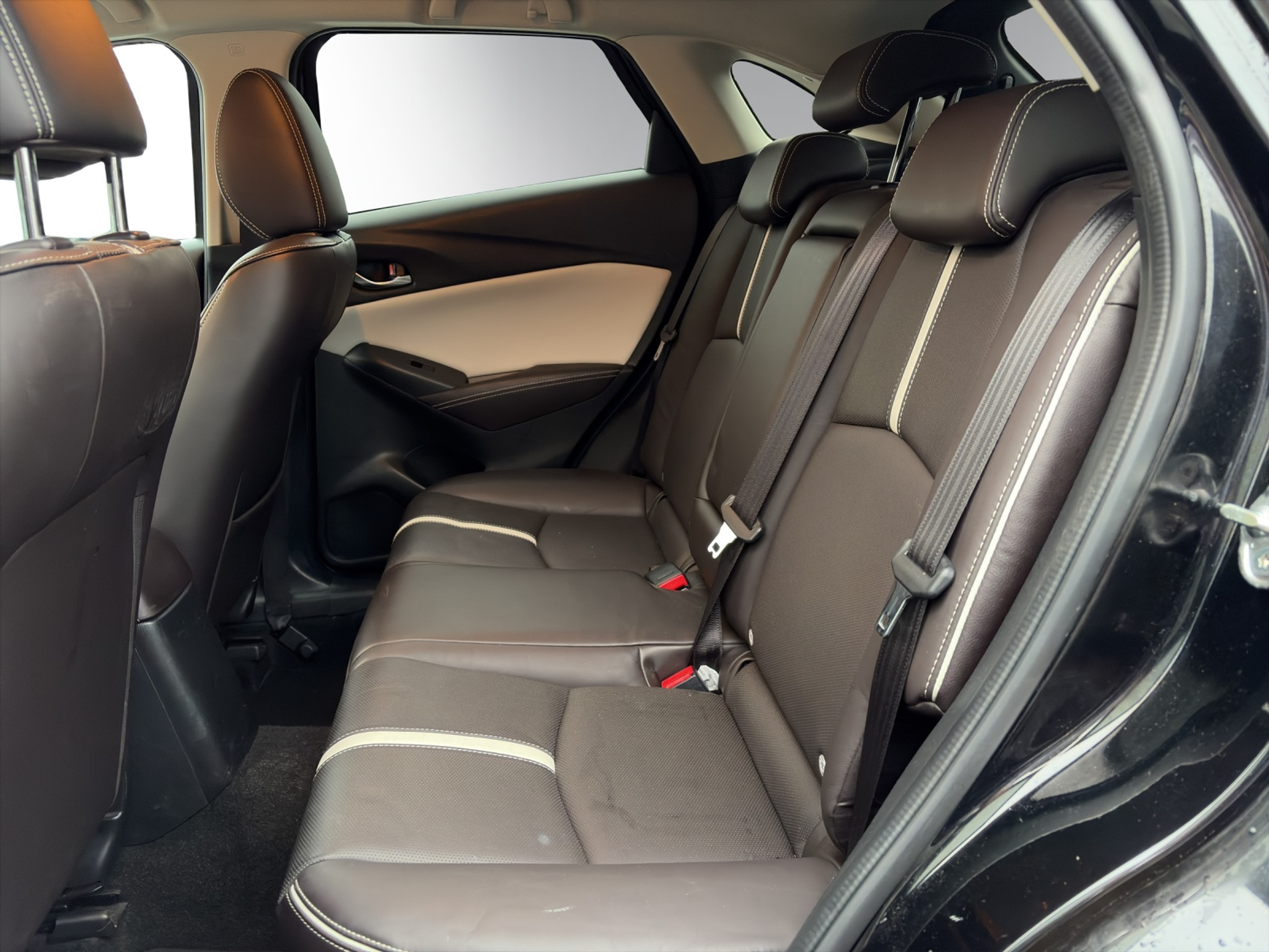 listing desktop thumbnail image 9