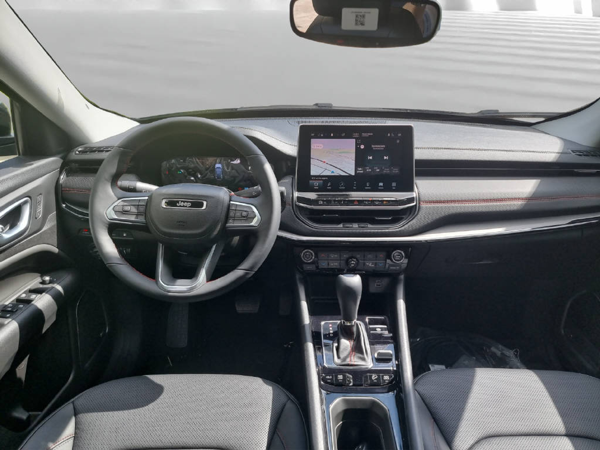 listing desktop thumbnail image 4