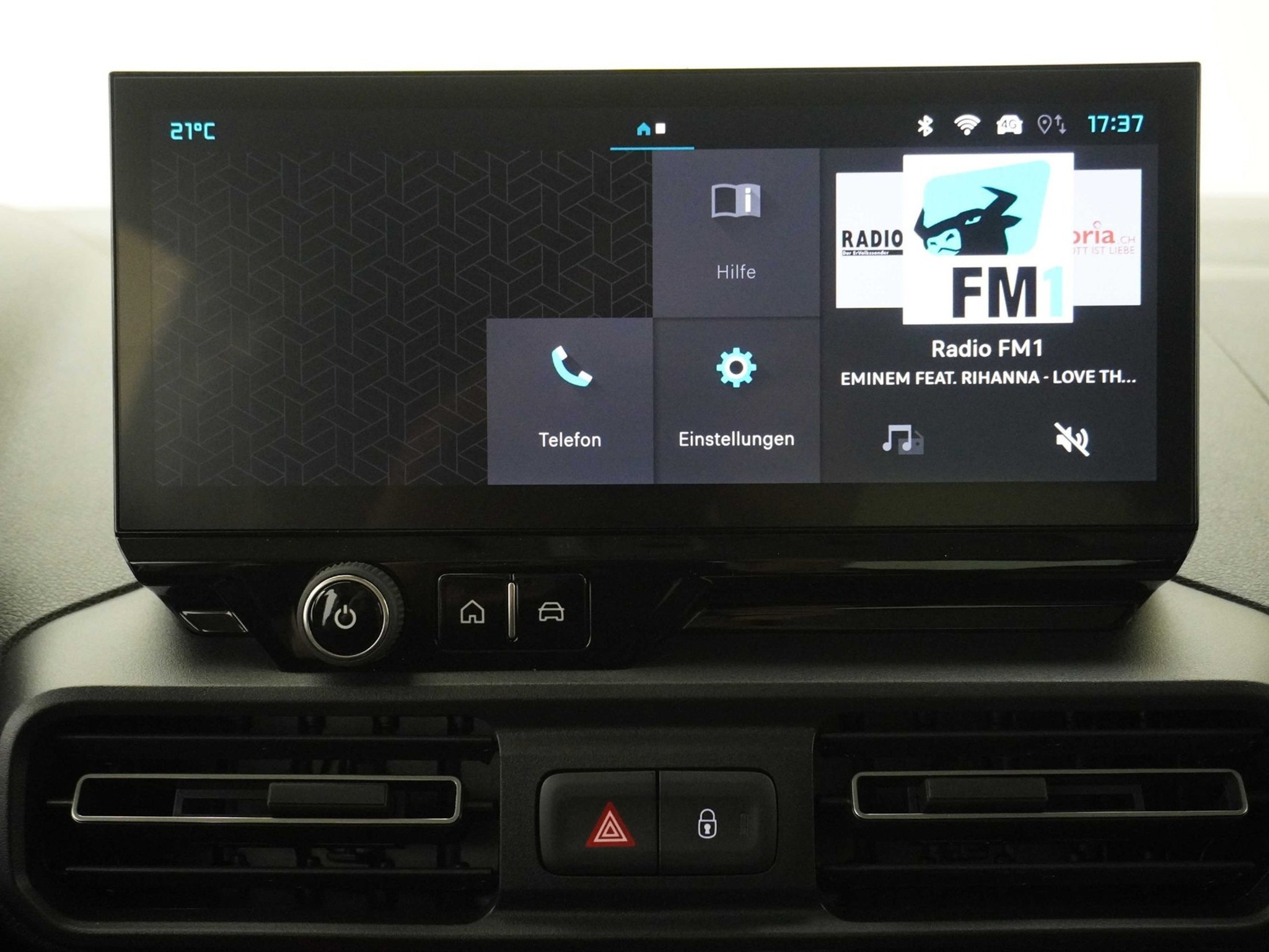 listing desktop thumbnail image 14