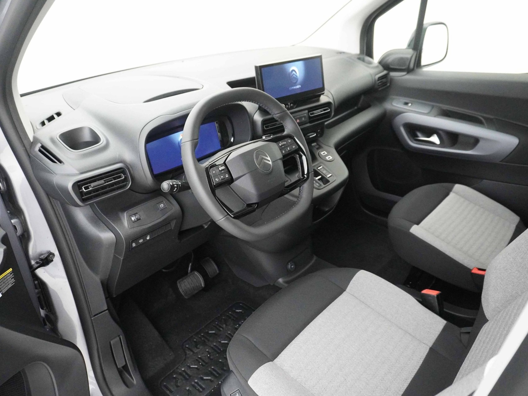 listing desktop thumbnail image 9