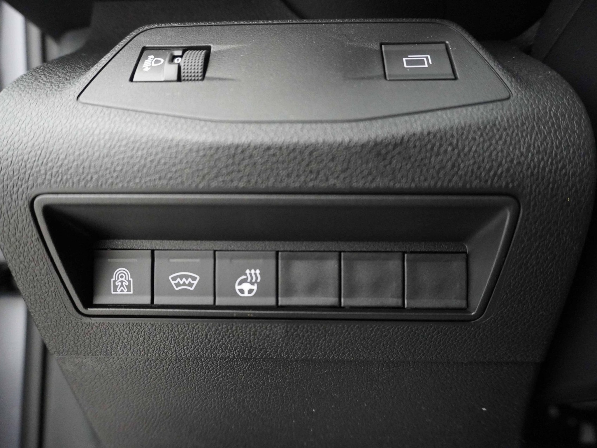 listing desktop thumbnail image 13