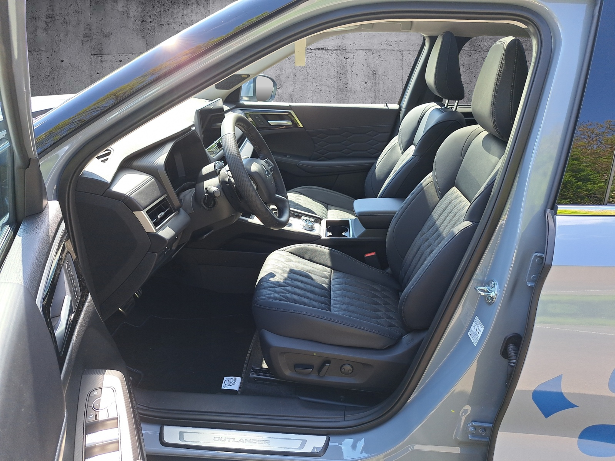 listing desktop thumbnail image 9