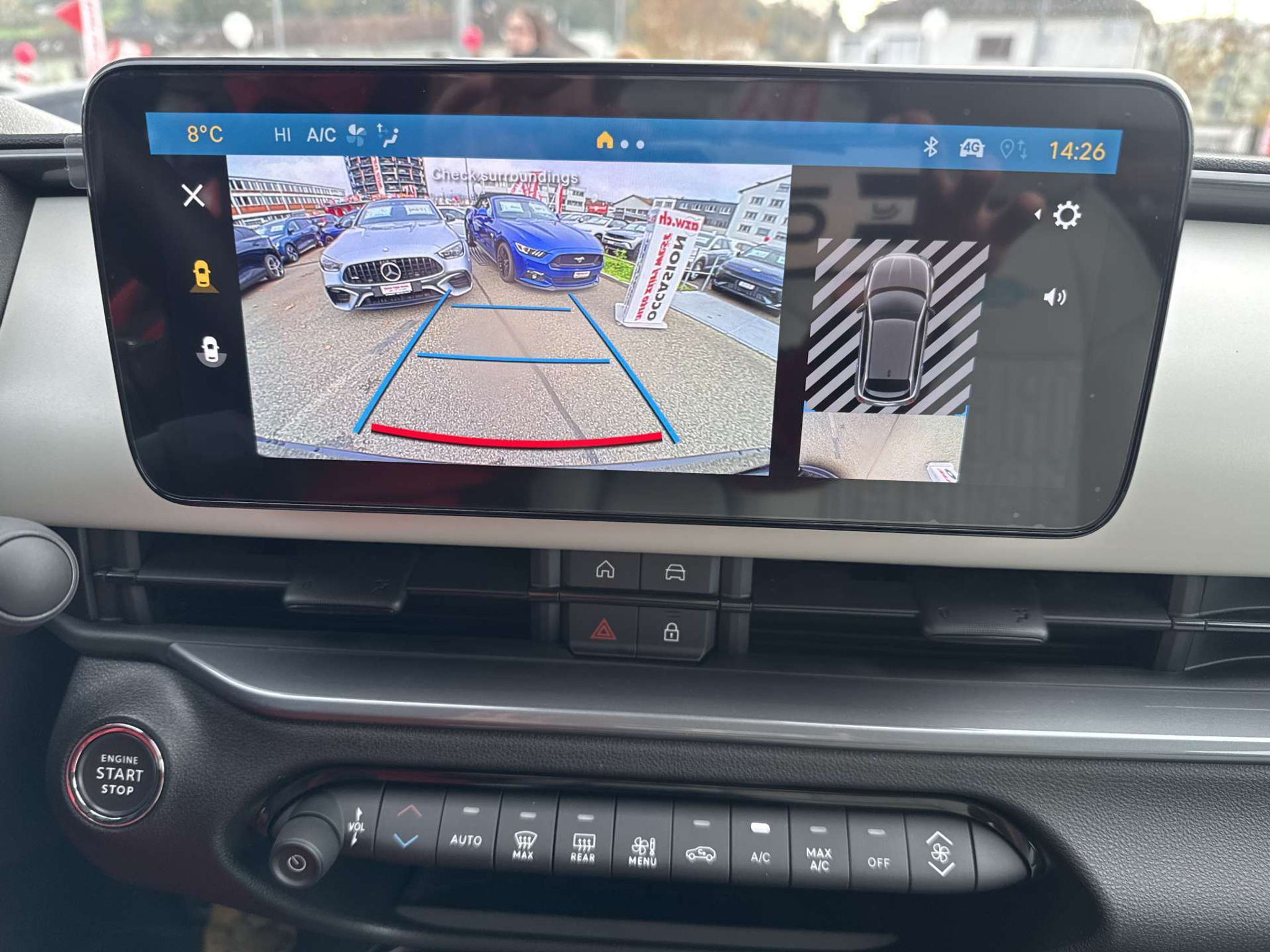 listing desktop thumbnail image 9