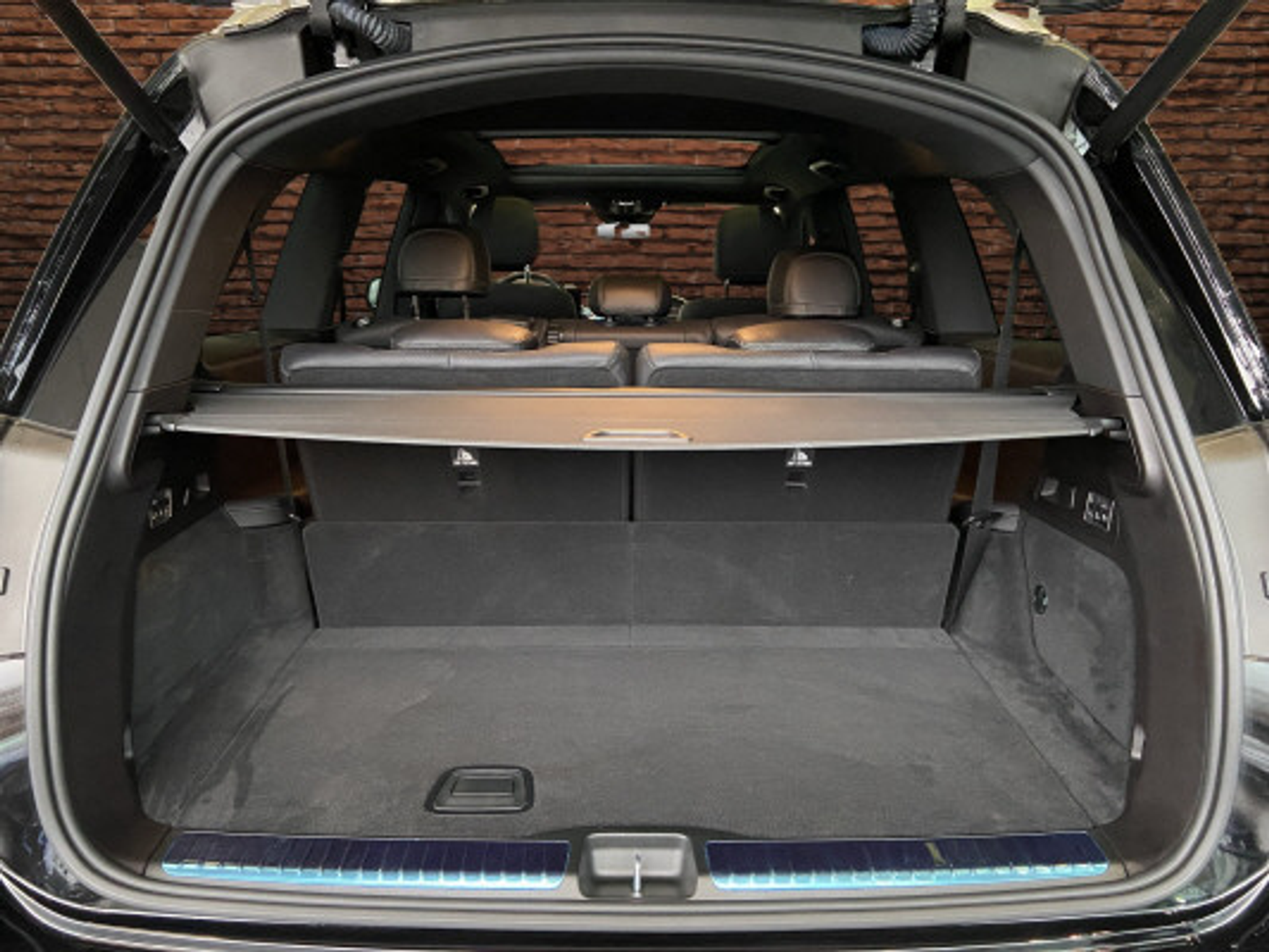 listing desktop thumbnail image 8