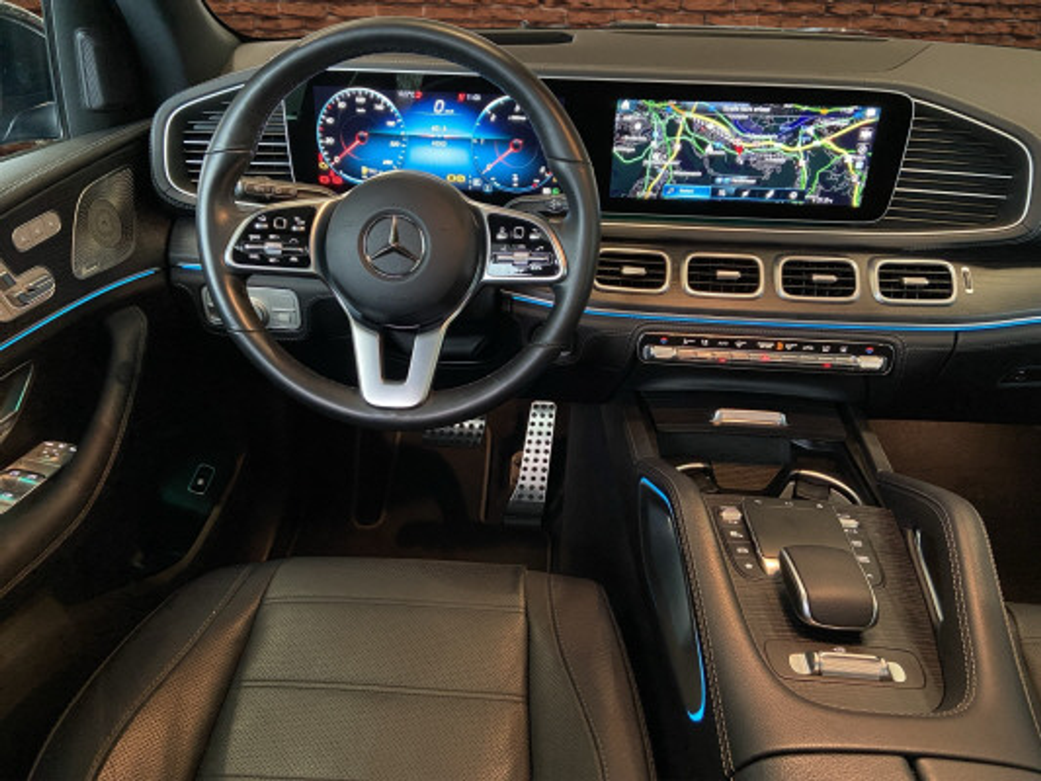 listing desktop thumbnail image 11