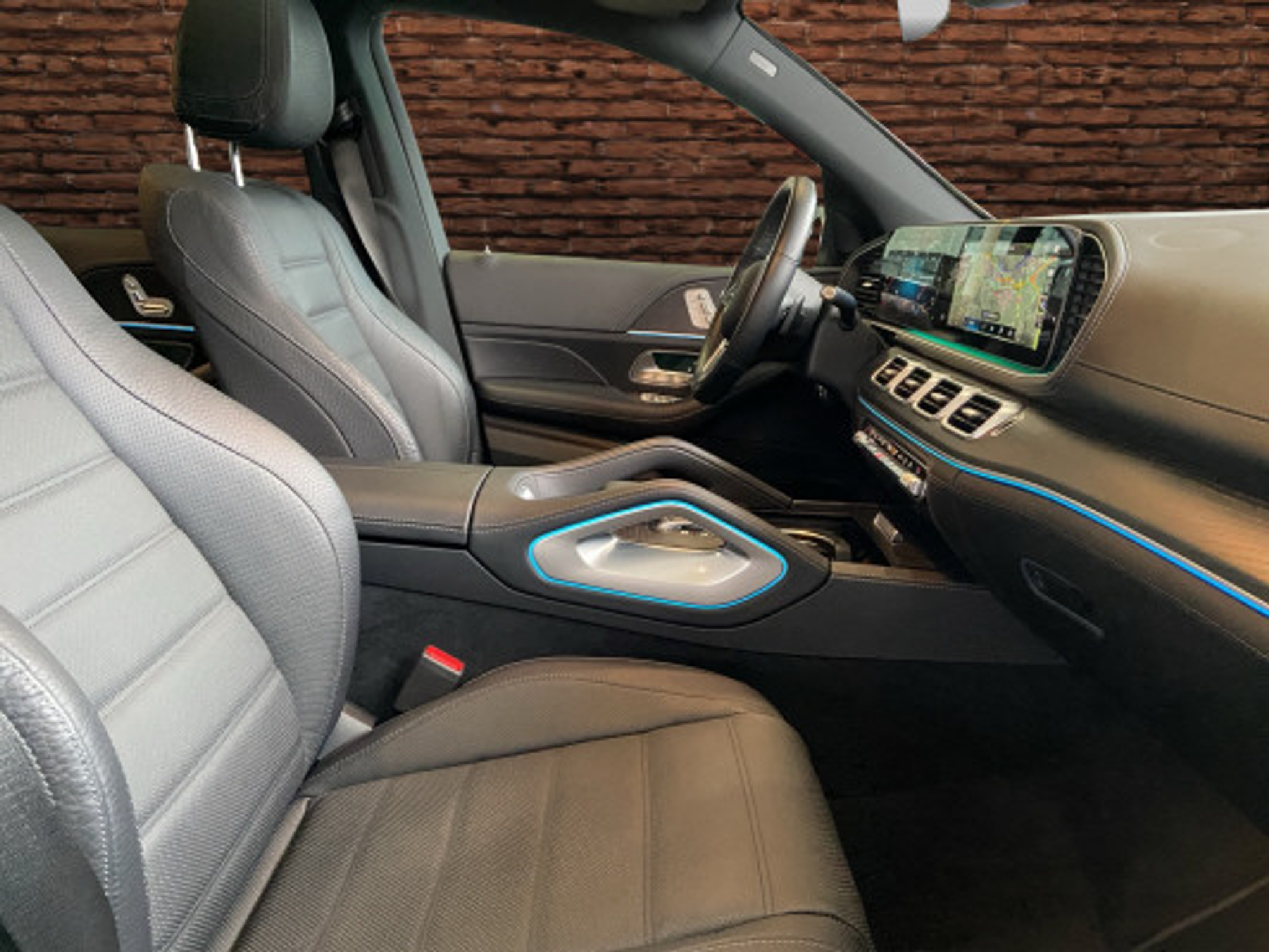 listing desktop thumbnail image 13