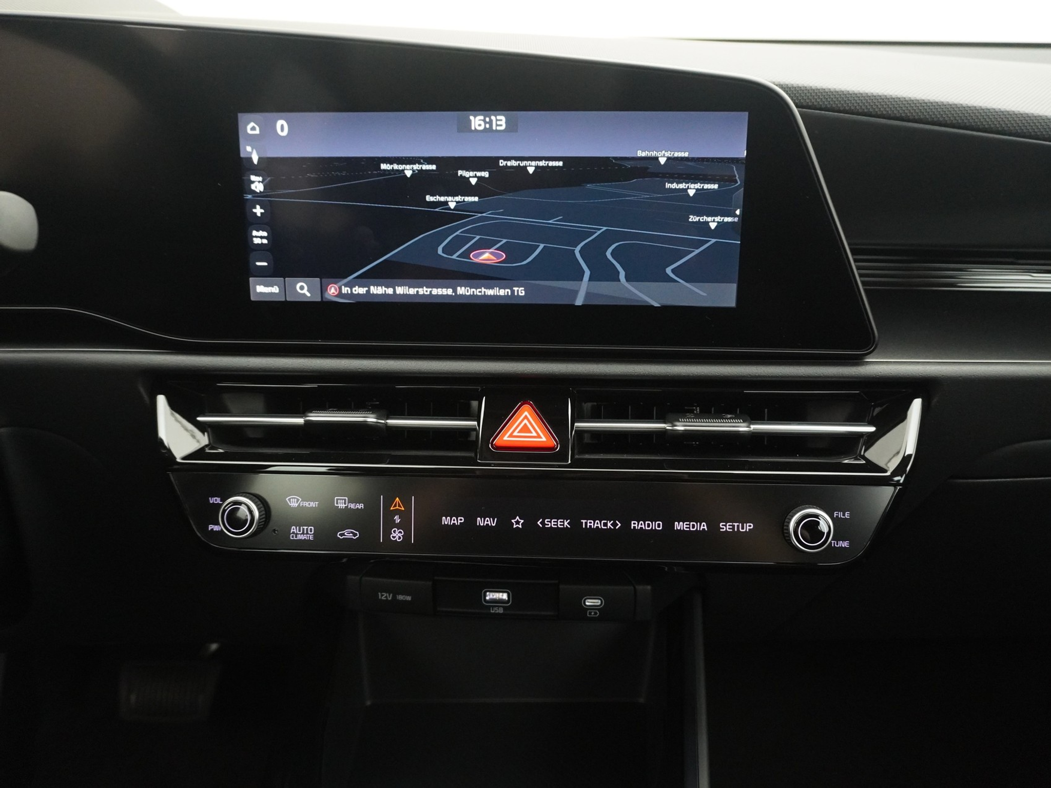 listing desktop thumbnail image 15