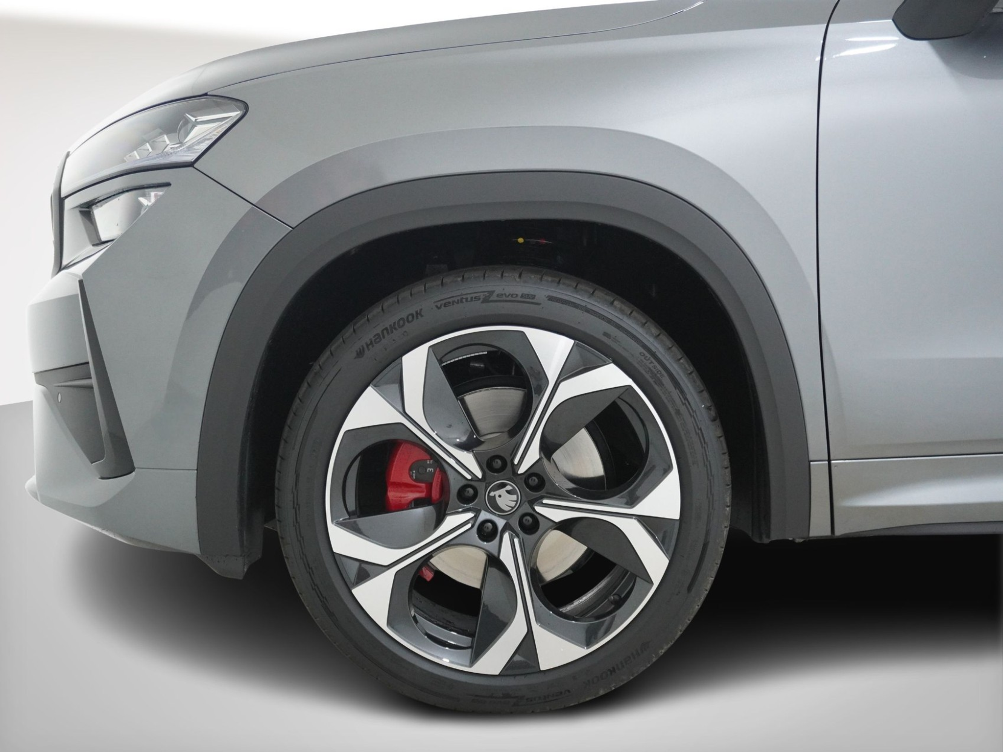 listing desktop thumbnail image 9