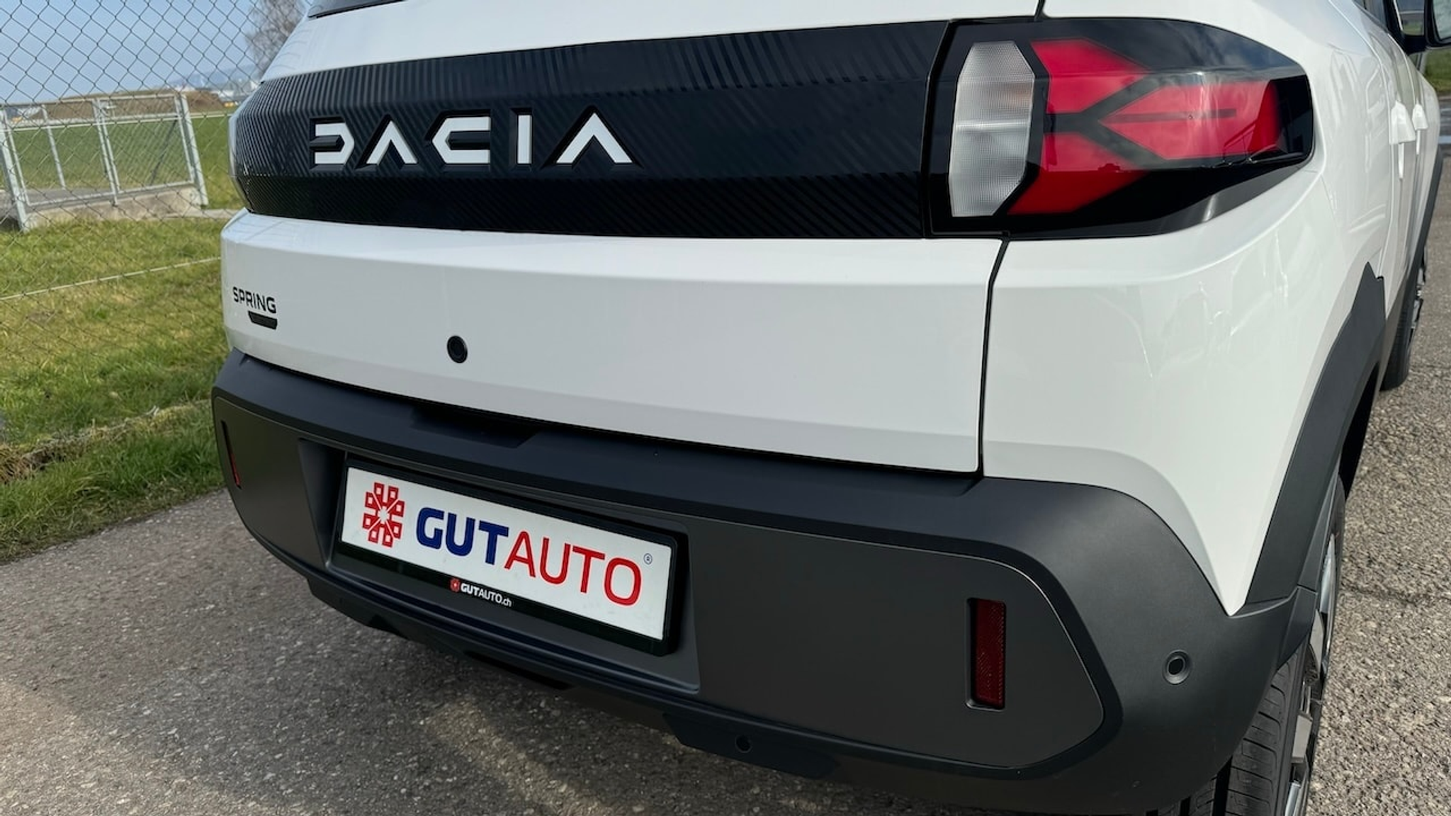 listing desktop thumbnail image 9