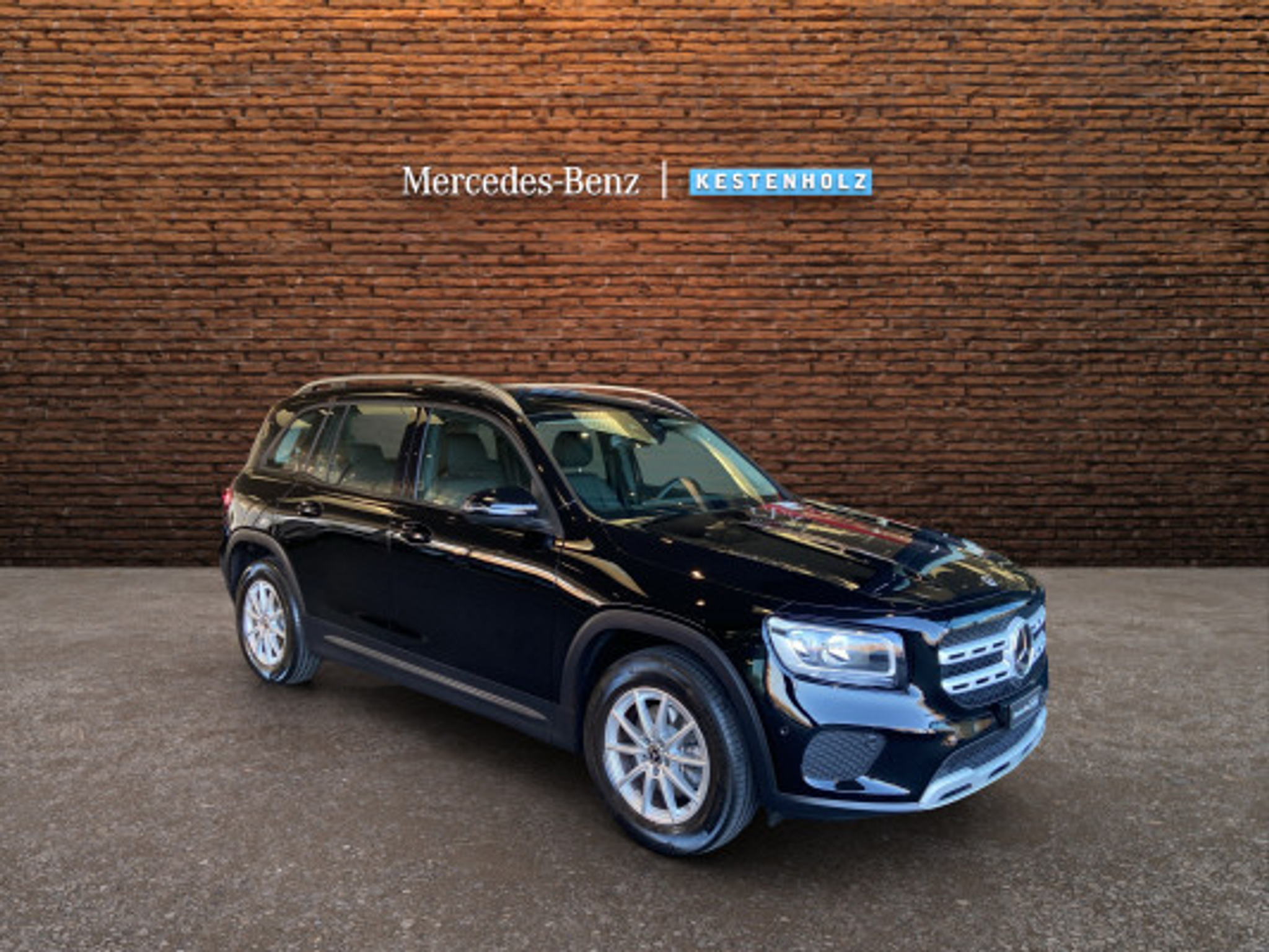 listing desktop thumbnail image 1