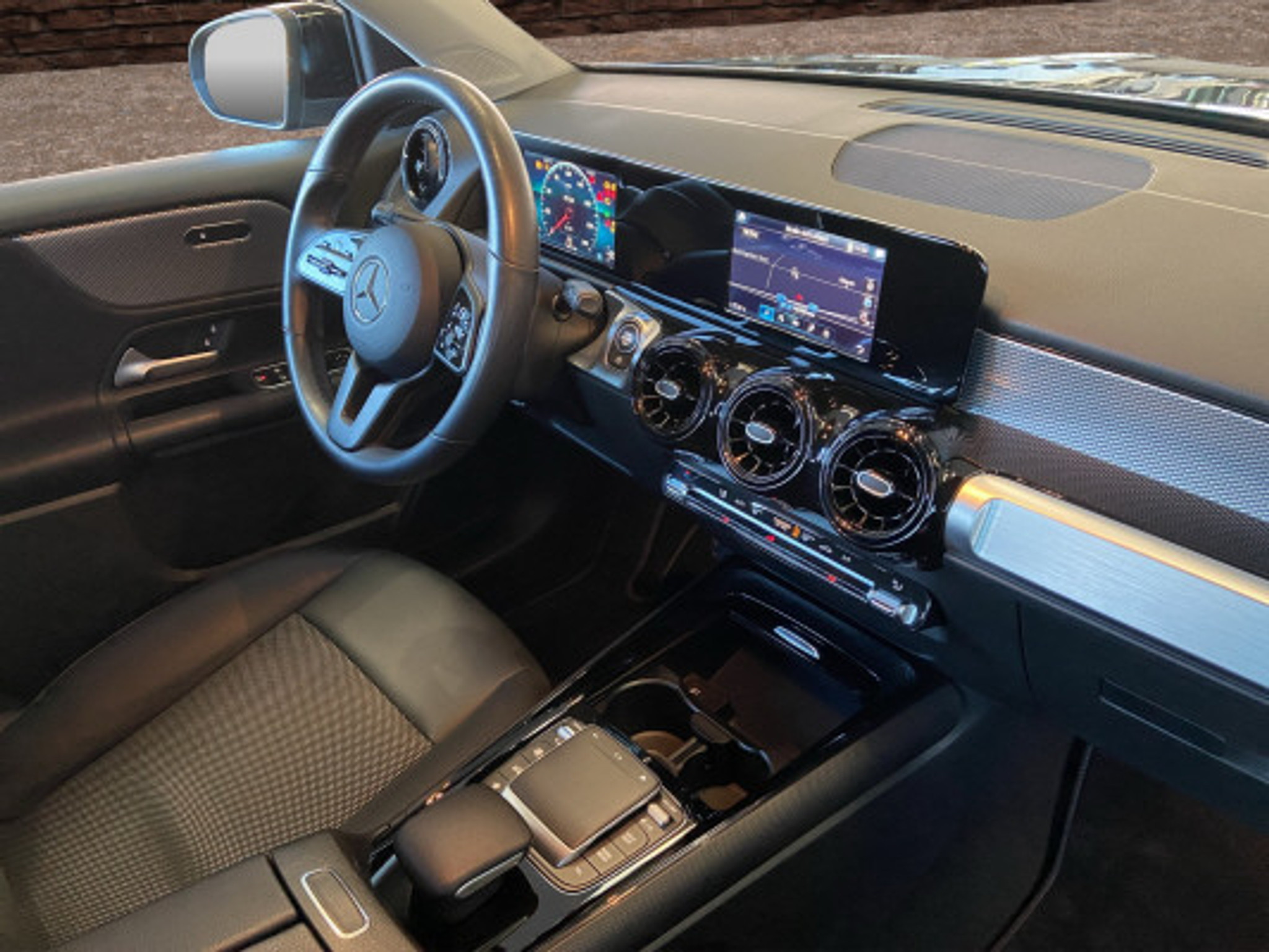 listing desktop thumbnail image 13