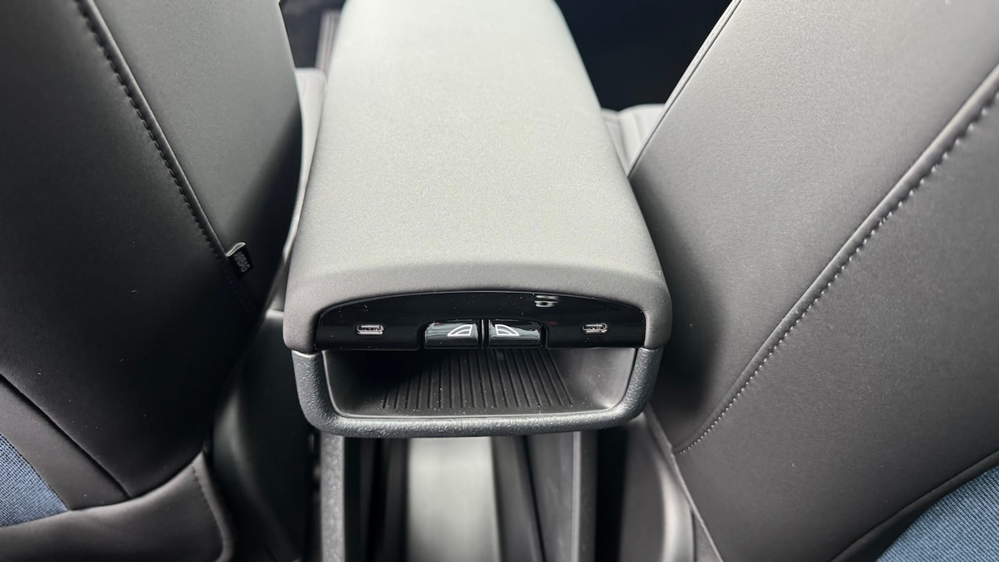 listing desktop thumbnail image 23