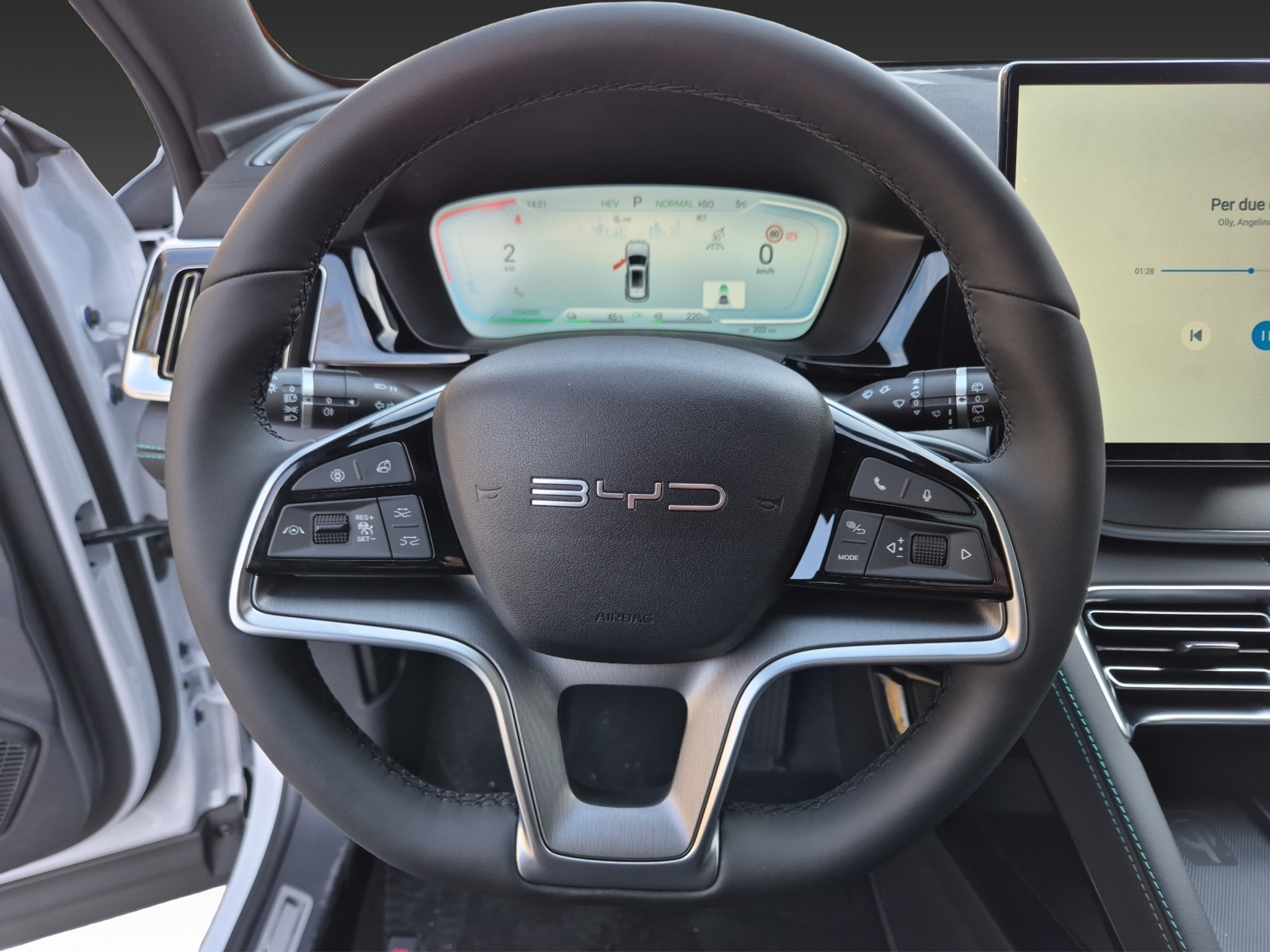 listing desktop thumbnail image 18