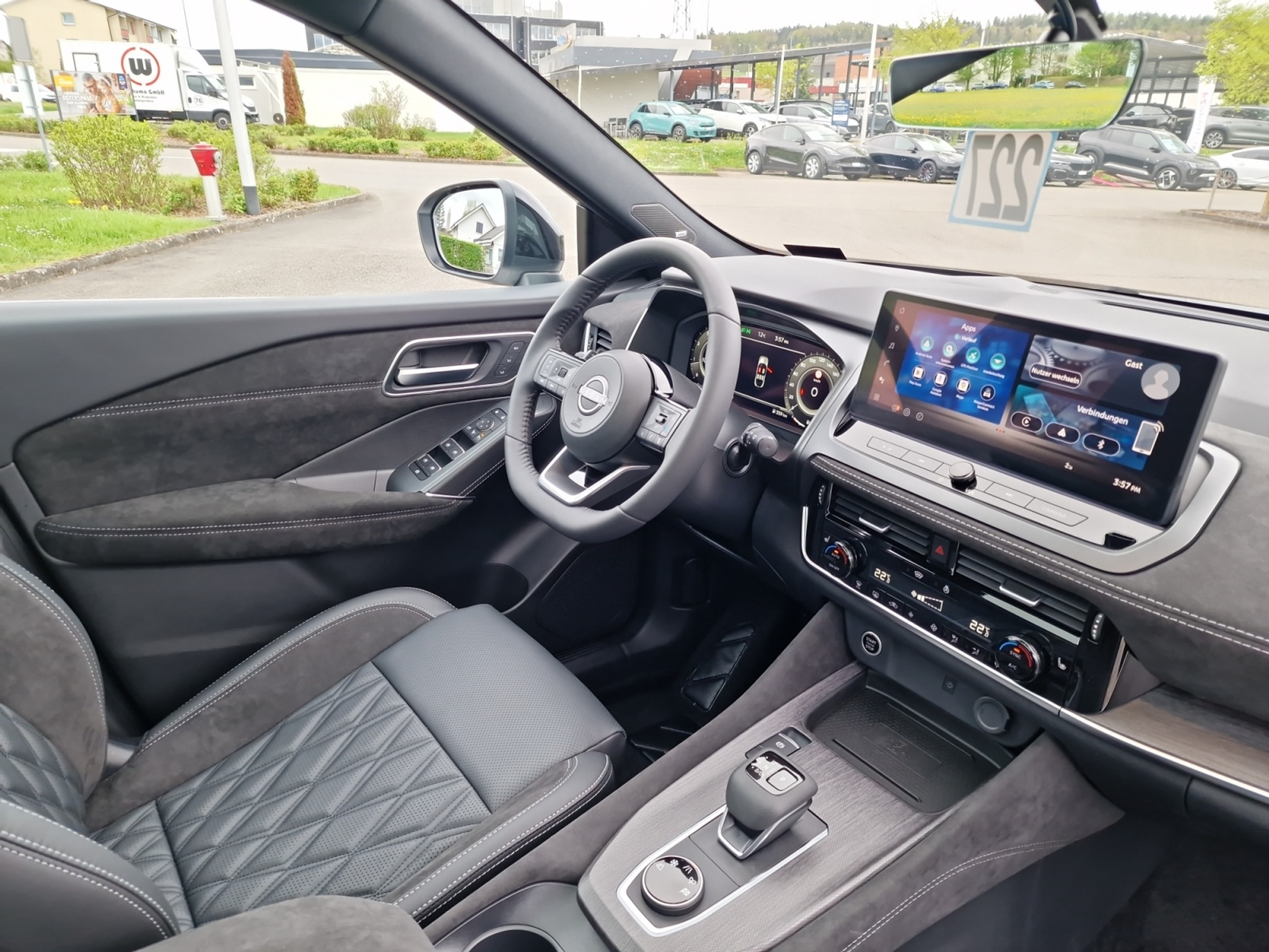 listing desktop thumbnail image 18