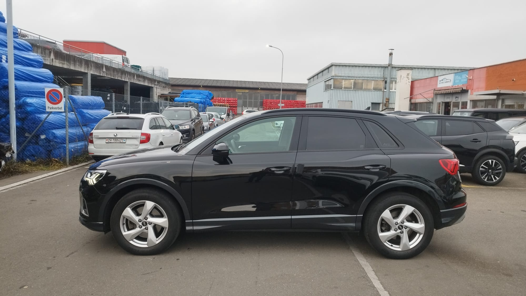 listing desktop thumbnail image 2