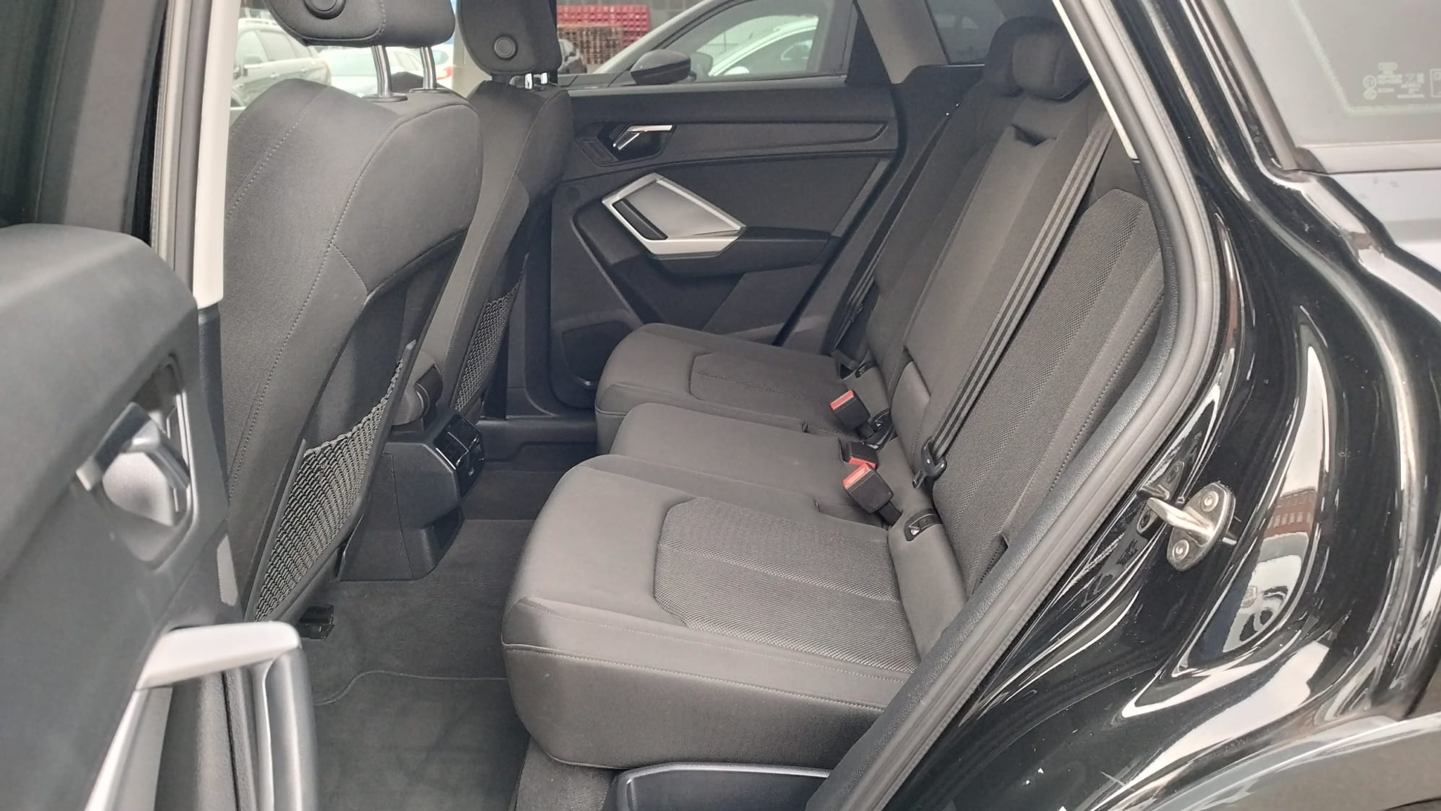 listing desktop thumbnail image 14