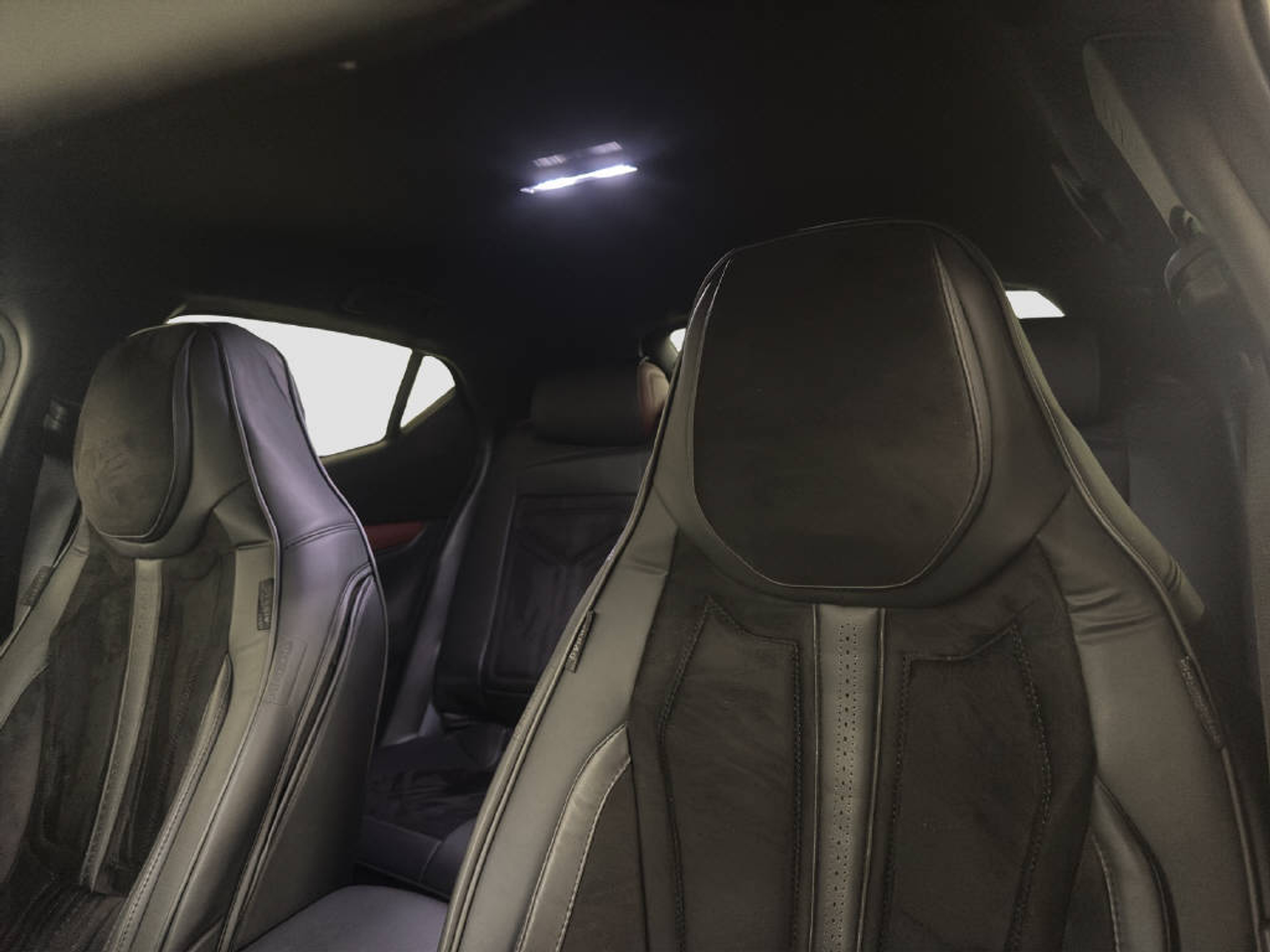 listing desktop thumbnail image 6