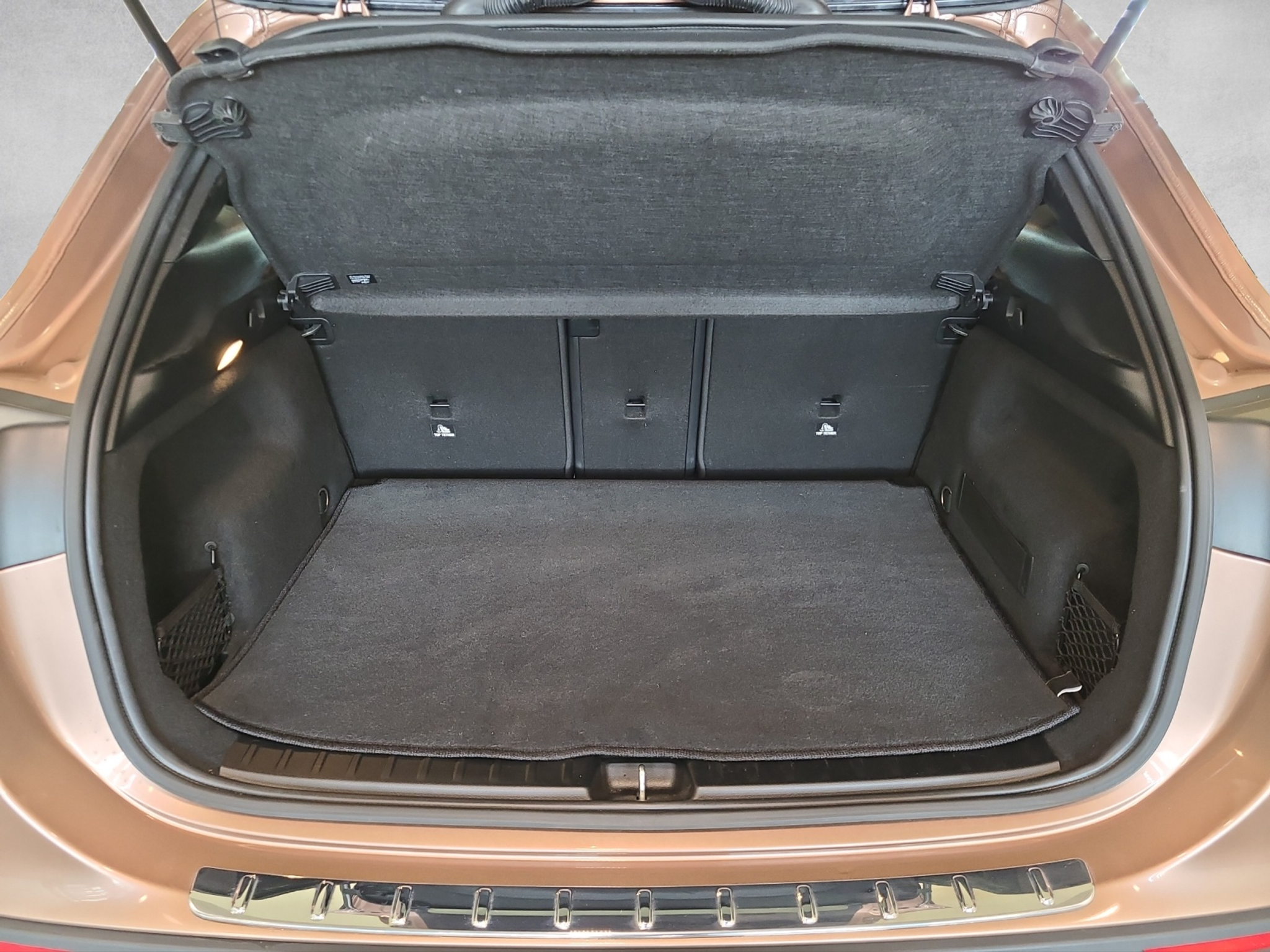 listing desktop thumbnail image 13