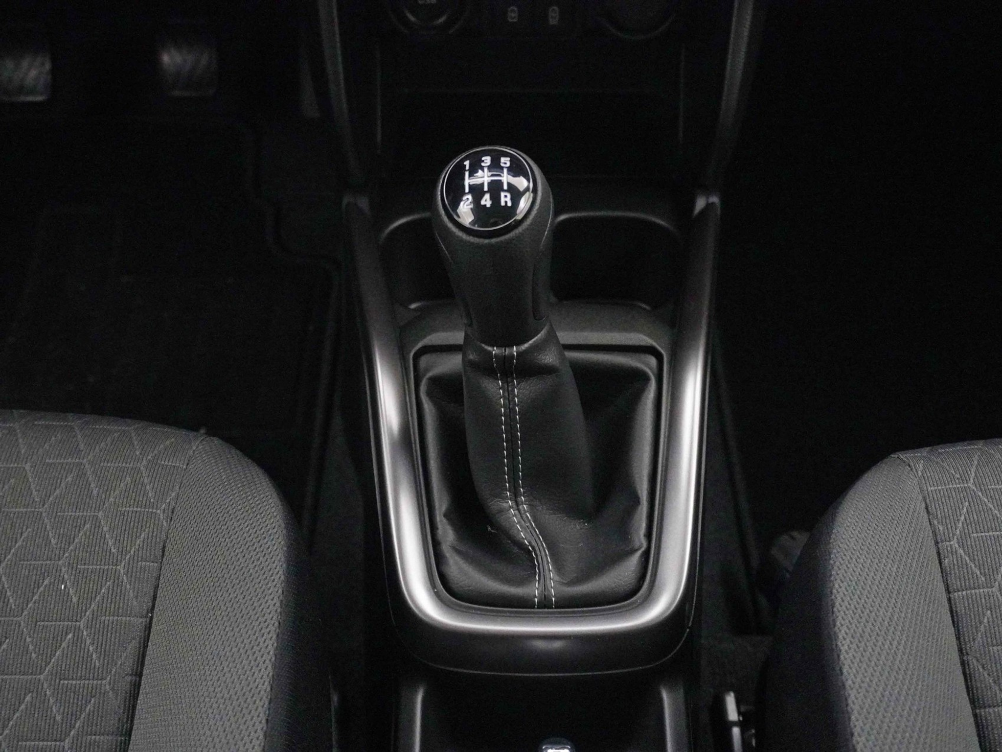 listing desktop thumbnail image 18