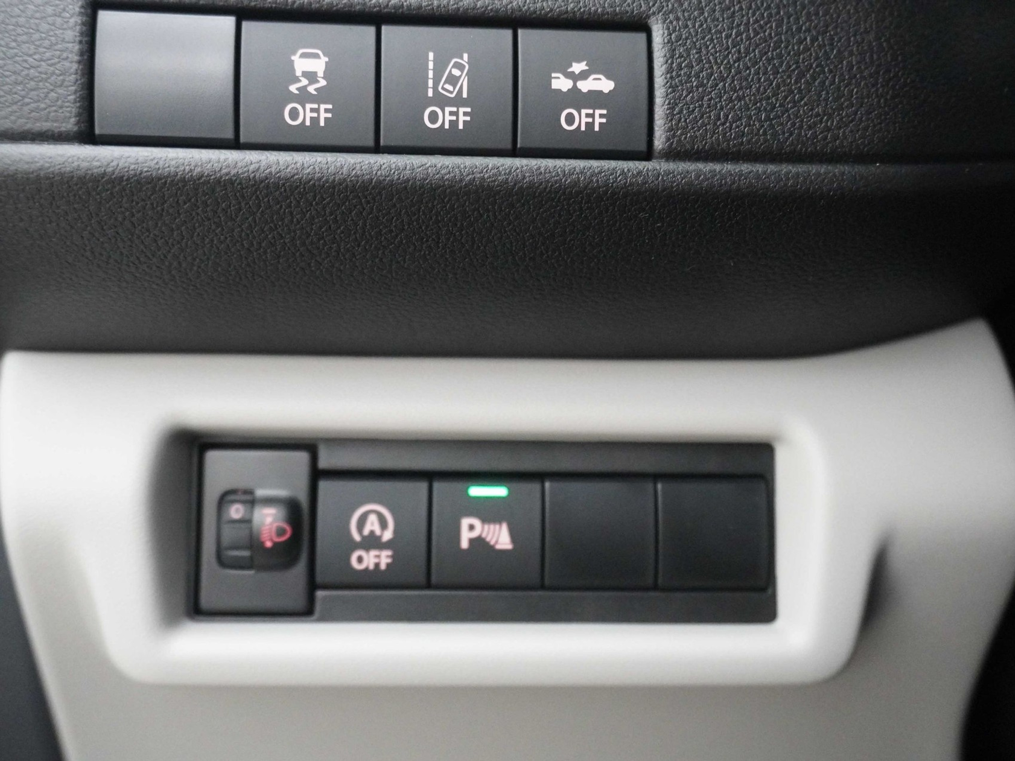 listing desktop thumbnail image 16