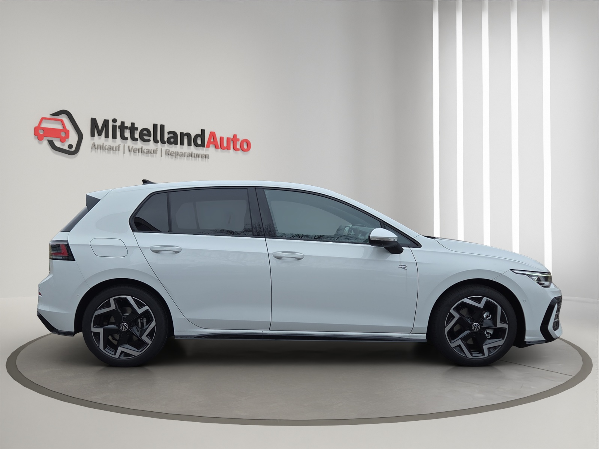 listing desktop thumbnail image 3